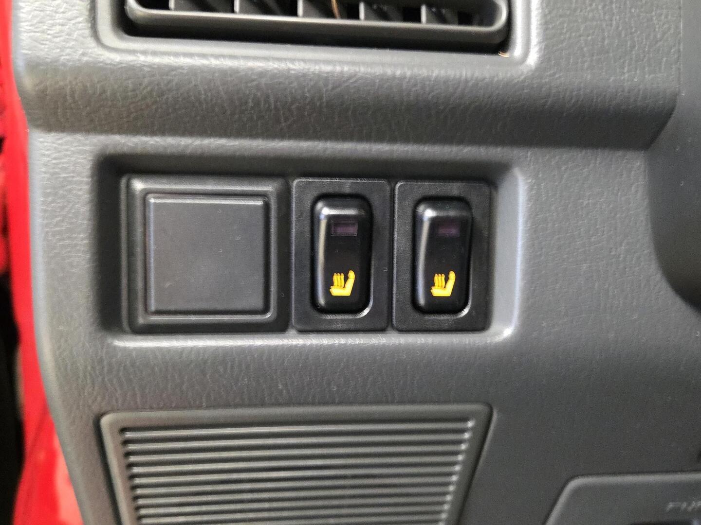 MAZDA 121 1988