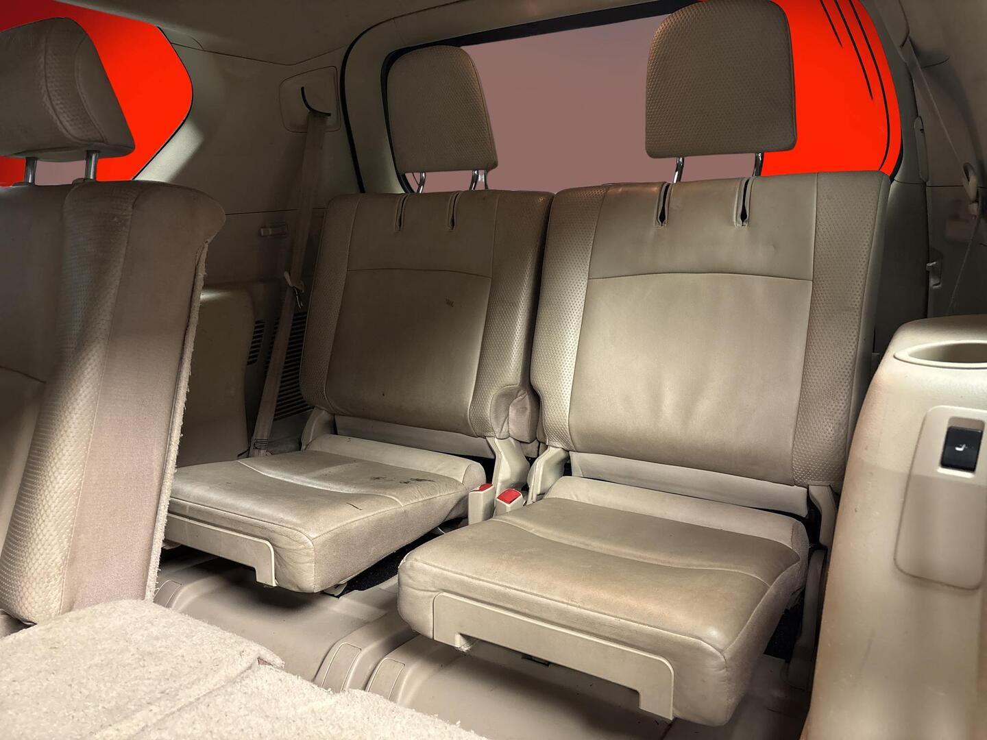 TOYOTA Land Cruiser 2010