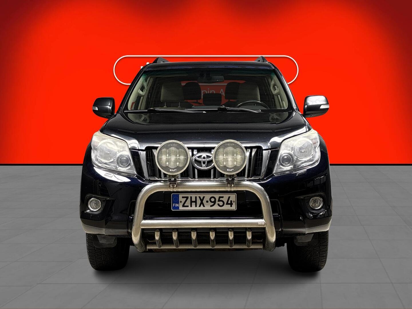 TOYOTA Land Cruiser 2010