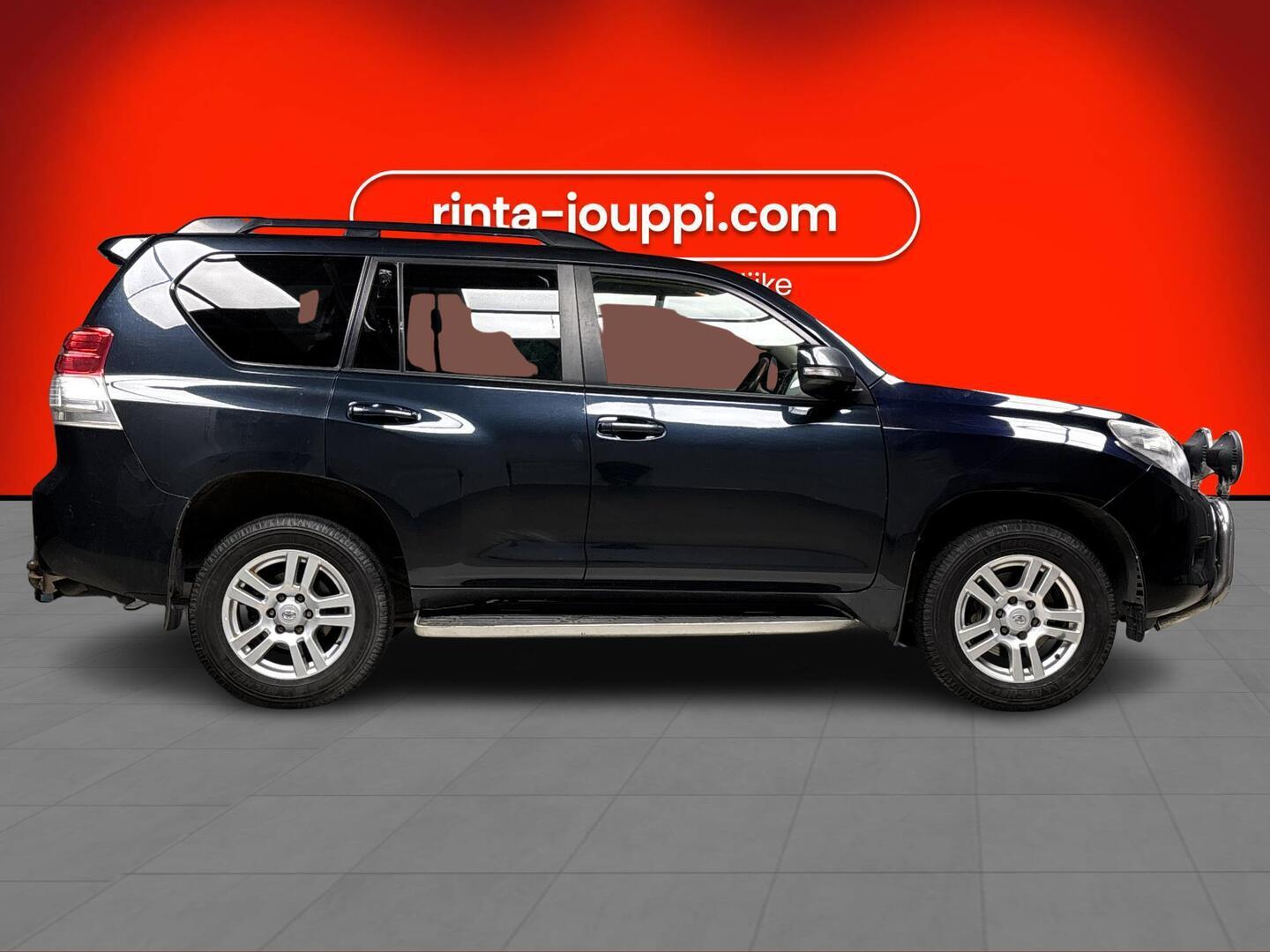 TOYOTA Land Cruiser 2010