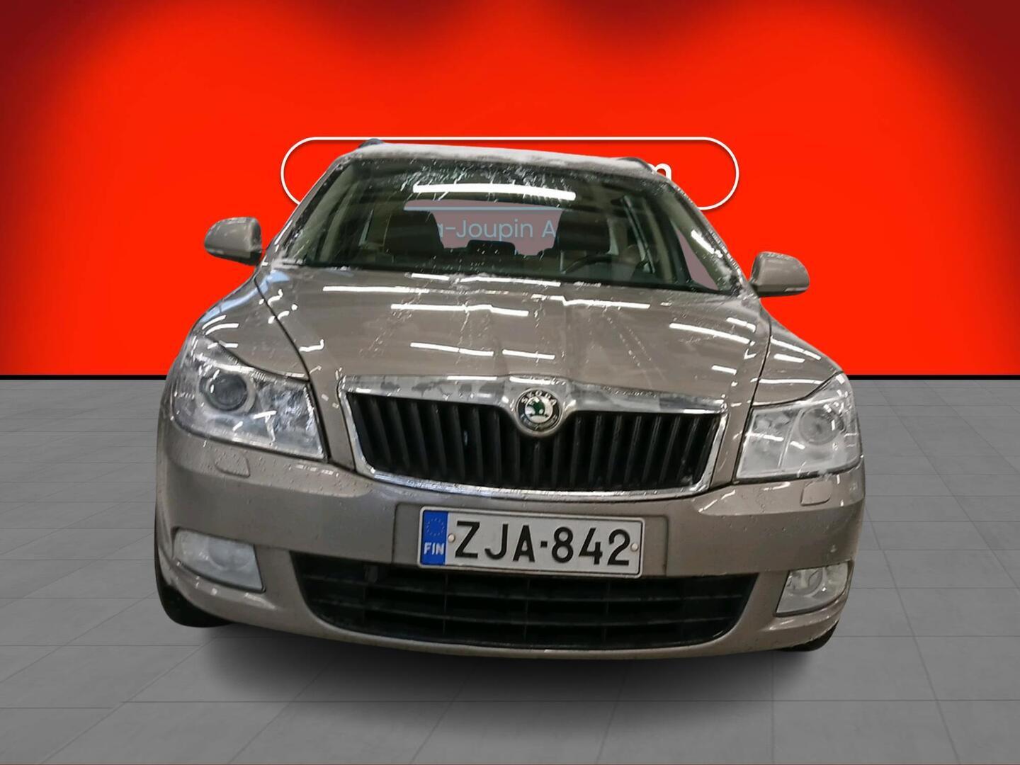 SKODA Octavia 2010