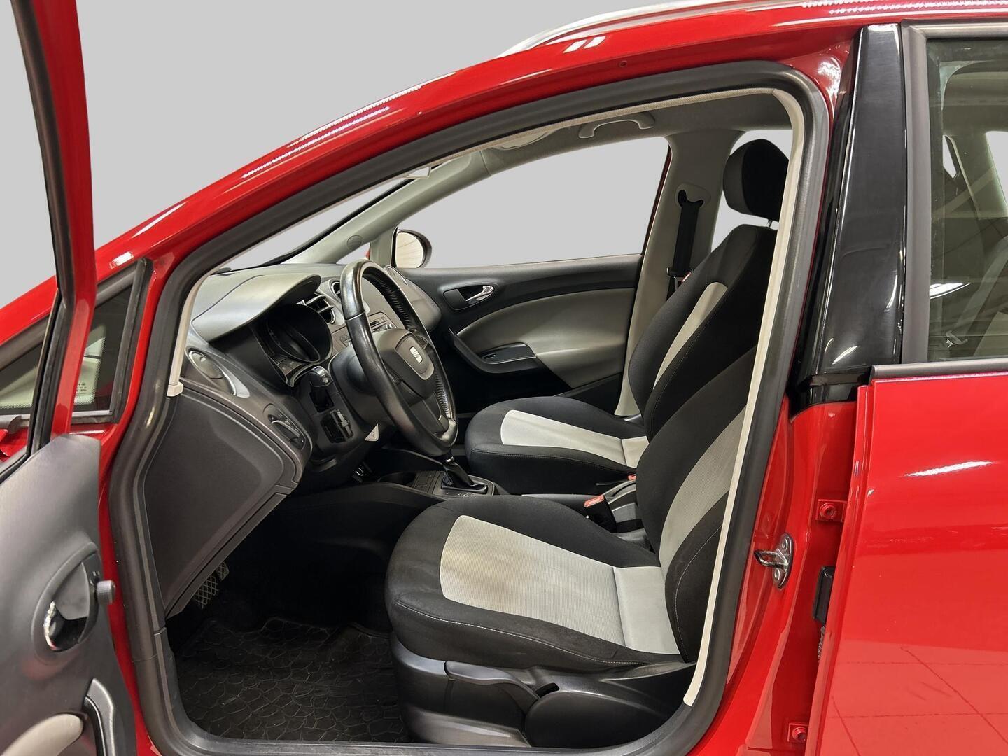 SEAT Ibiza ST 2013