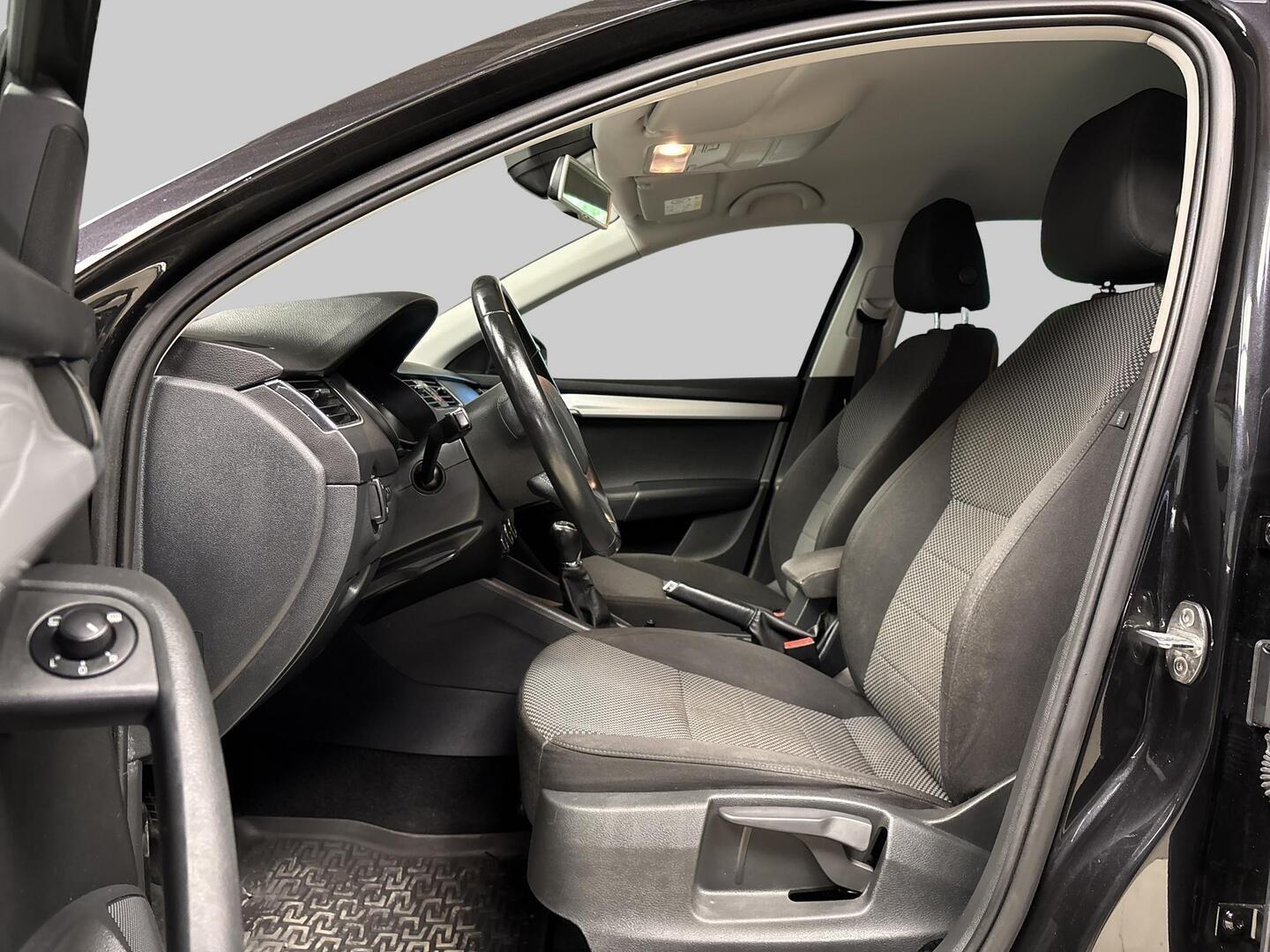 SKODA Octavia 2015