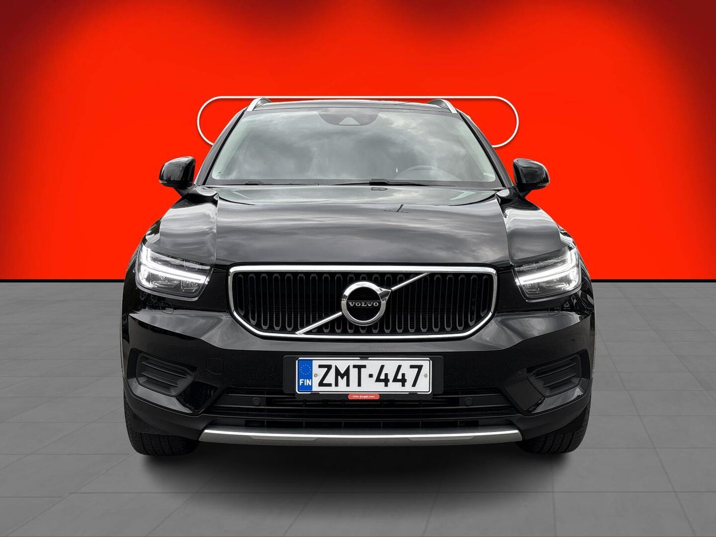 VOLVO XC40 2019