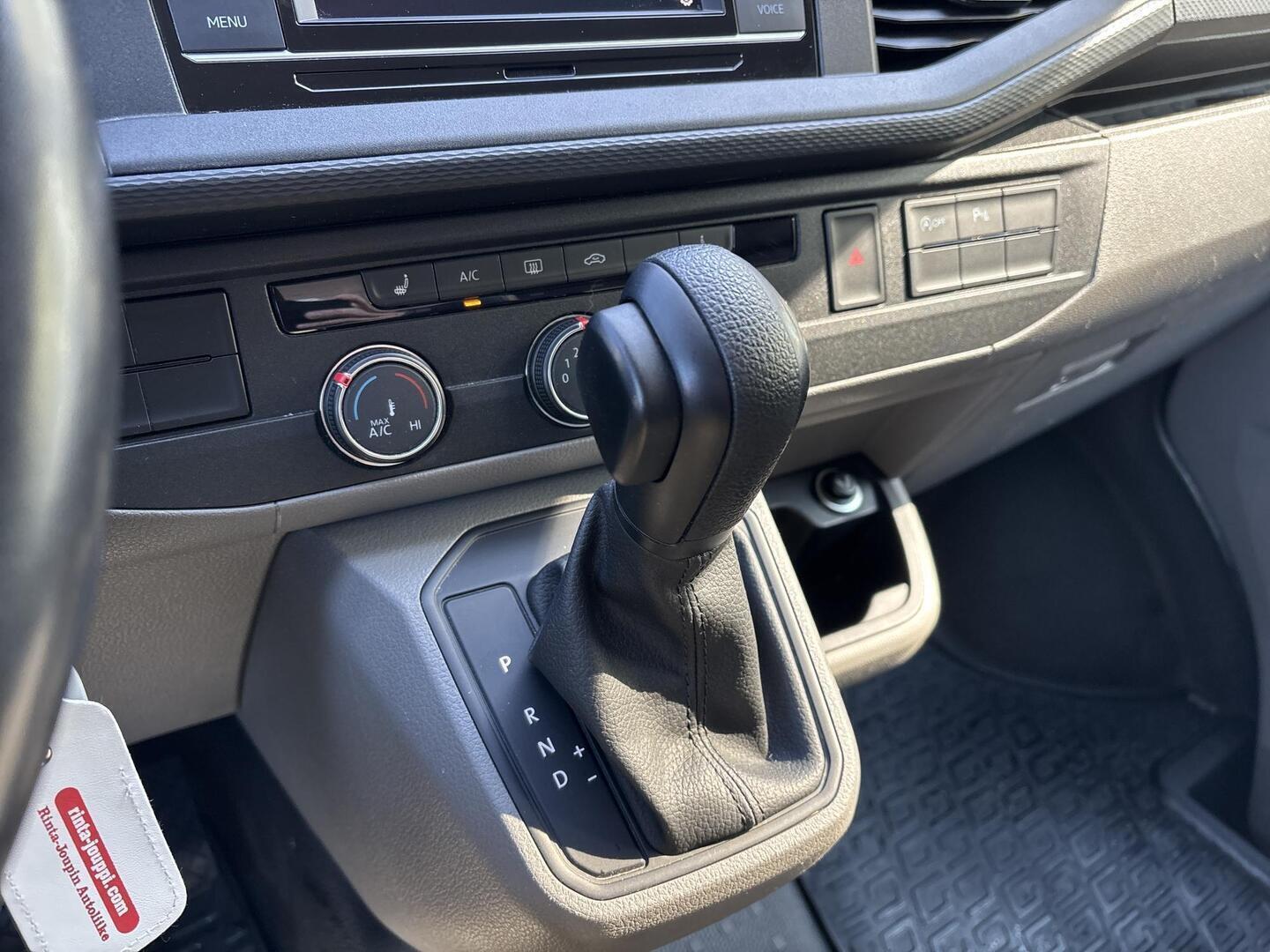 VOLKSWAGEN Transporter 2022