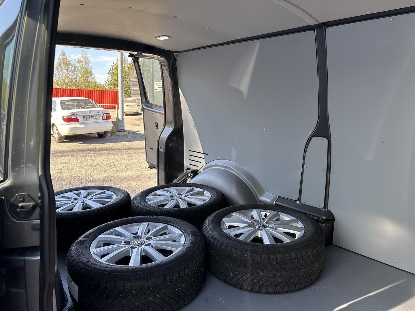 VOLKSWAGEN Transporter 2022