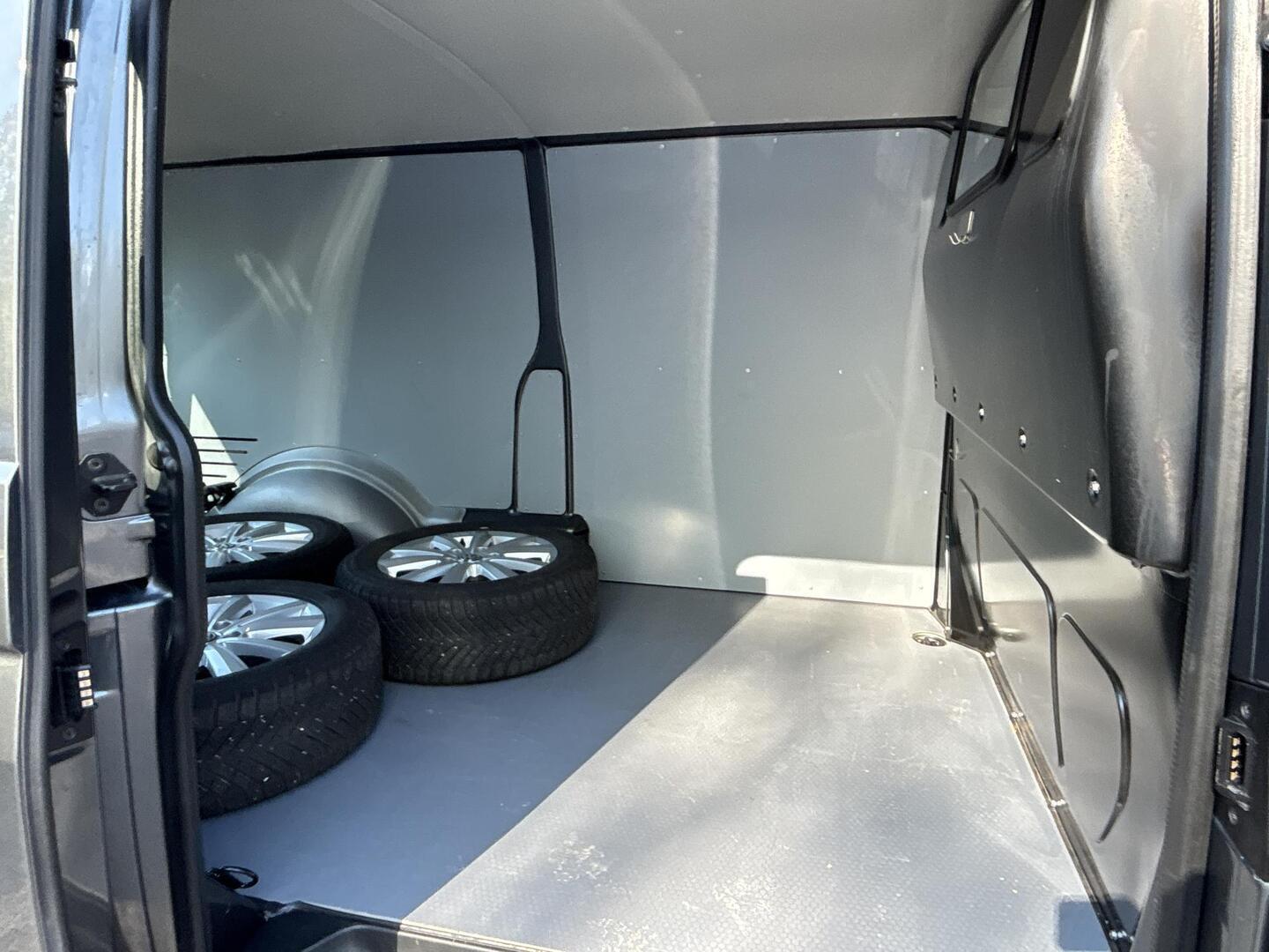 VOLKSWAGEN Transporter 2022