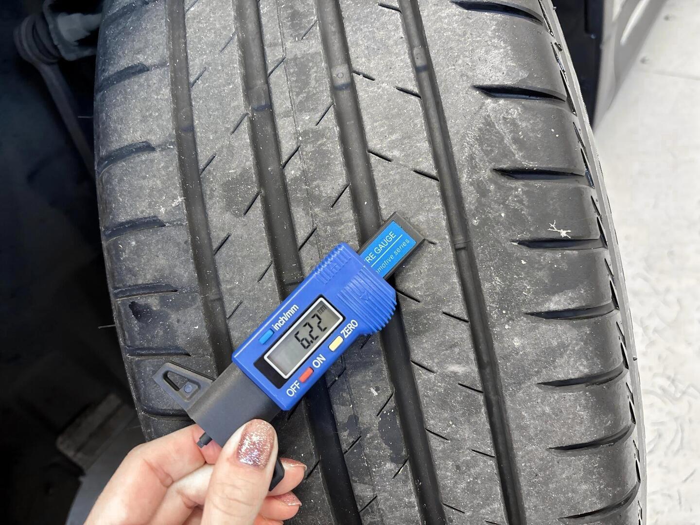 MERCEDES-BENZ EQA 2022