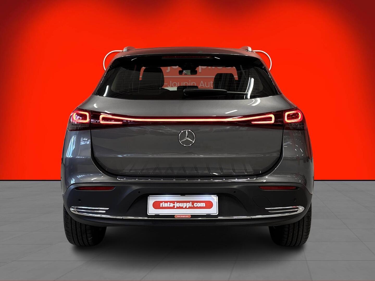 MERCEDES-BENZ EQA 2022