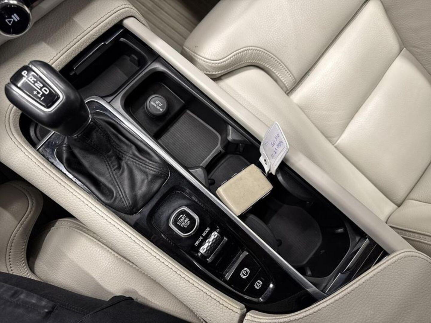 VOLVO V90 CROSS COUNTRY 2017