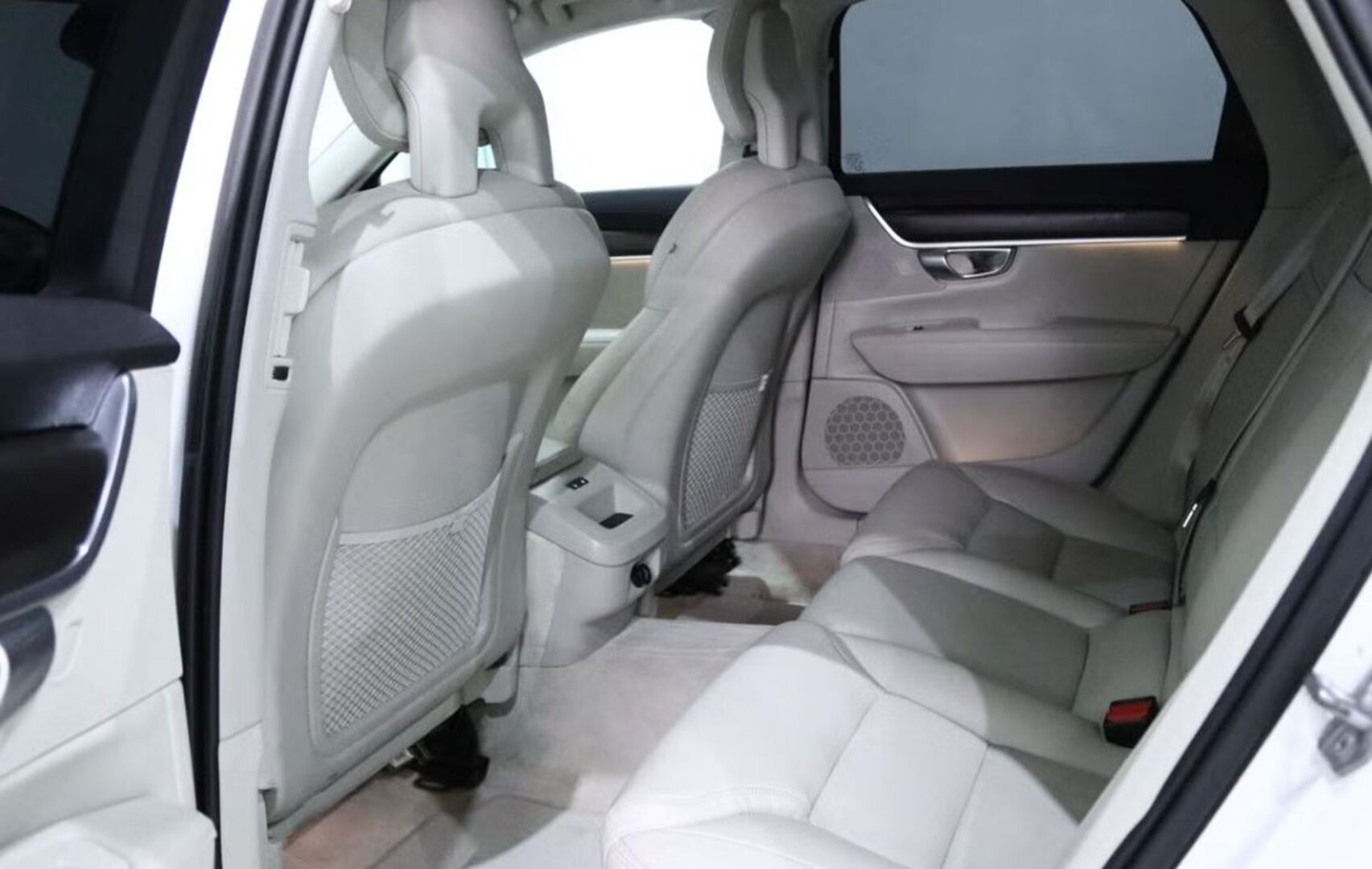 VOLVO V90 CROSS COUNTRY 2017