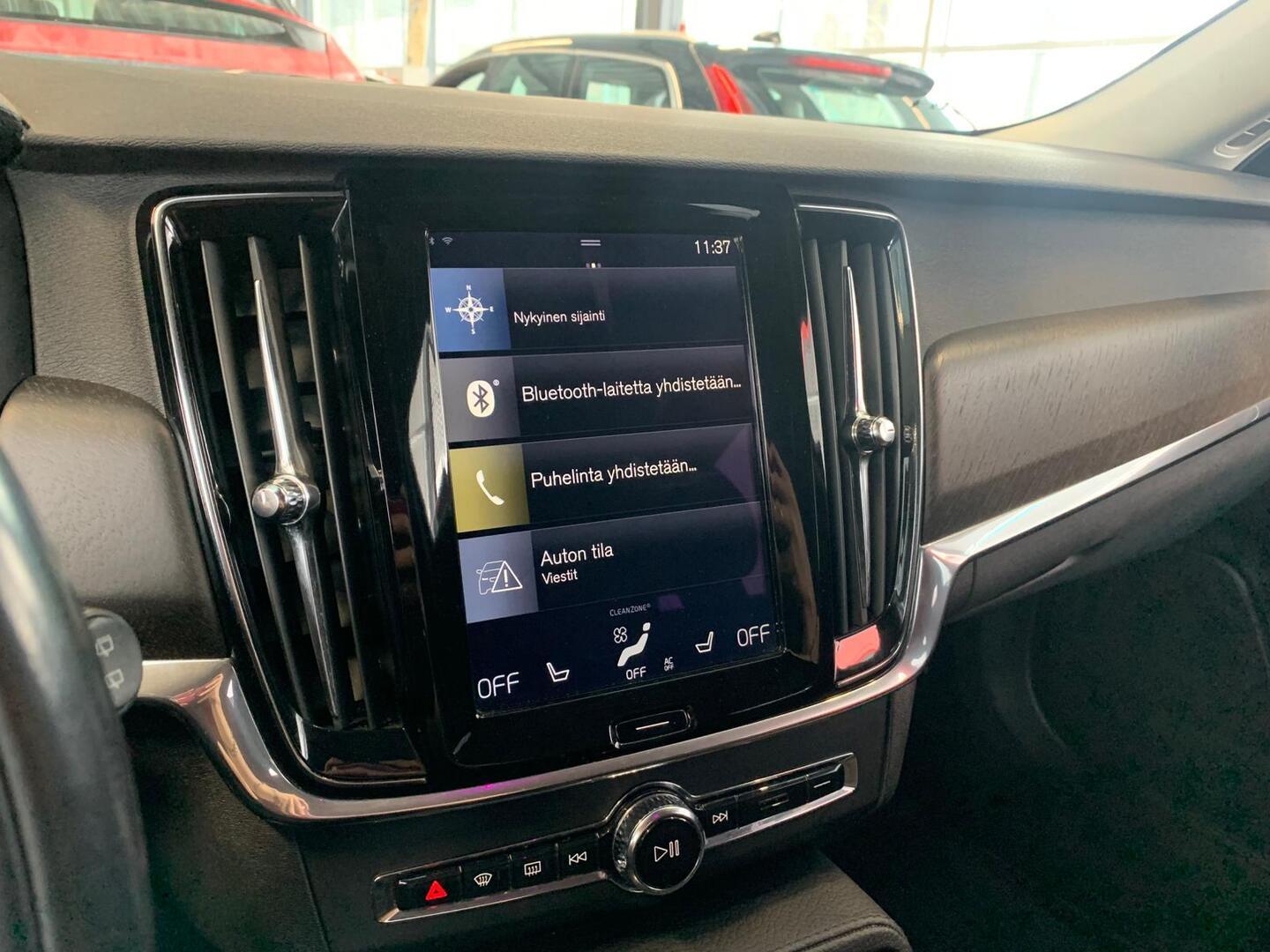 VOLVO V90 CROSS COUNTRY 2018