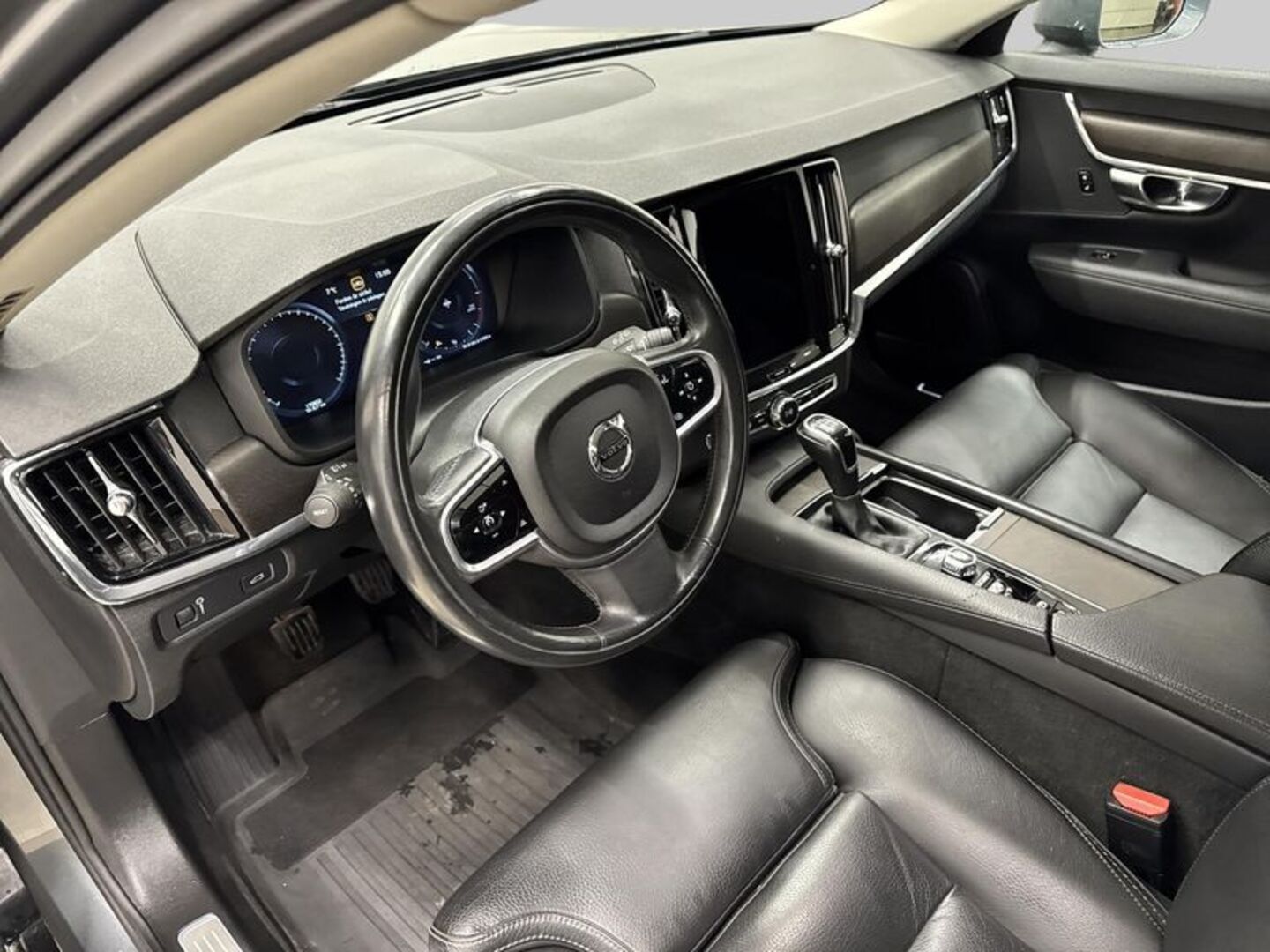 VOLVO V90 CROSS COUNTRY 2018