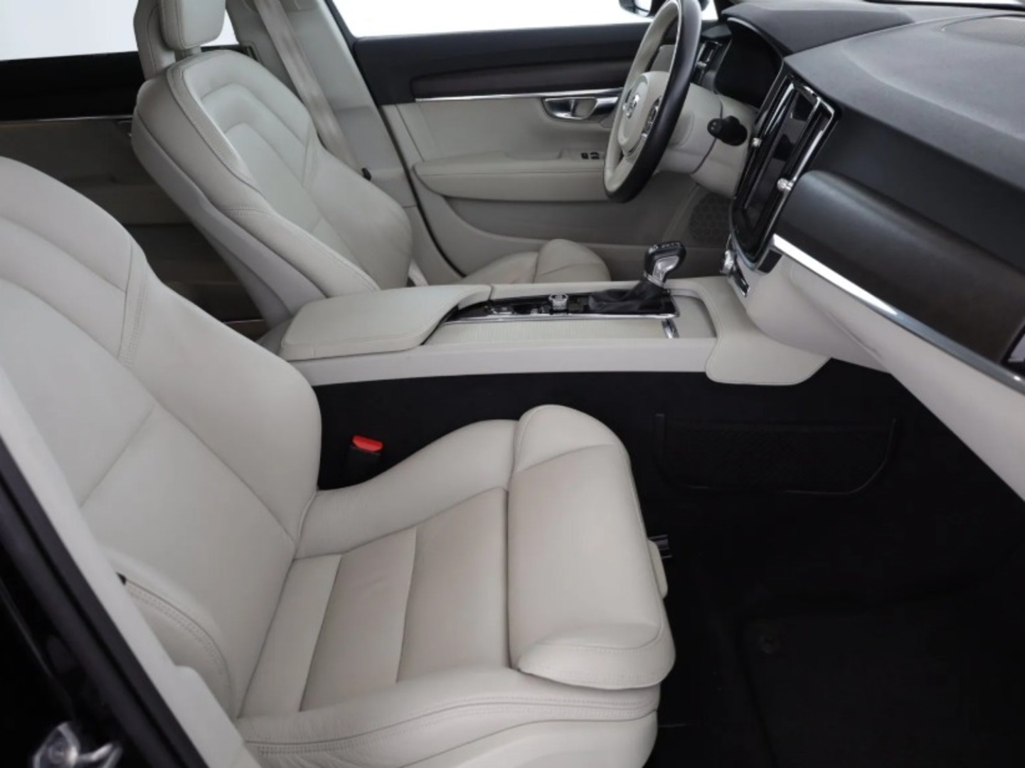 VOLVO V90 CROSS COUNTRY 2017