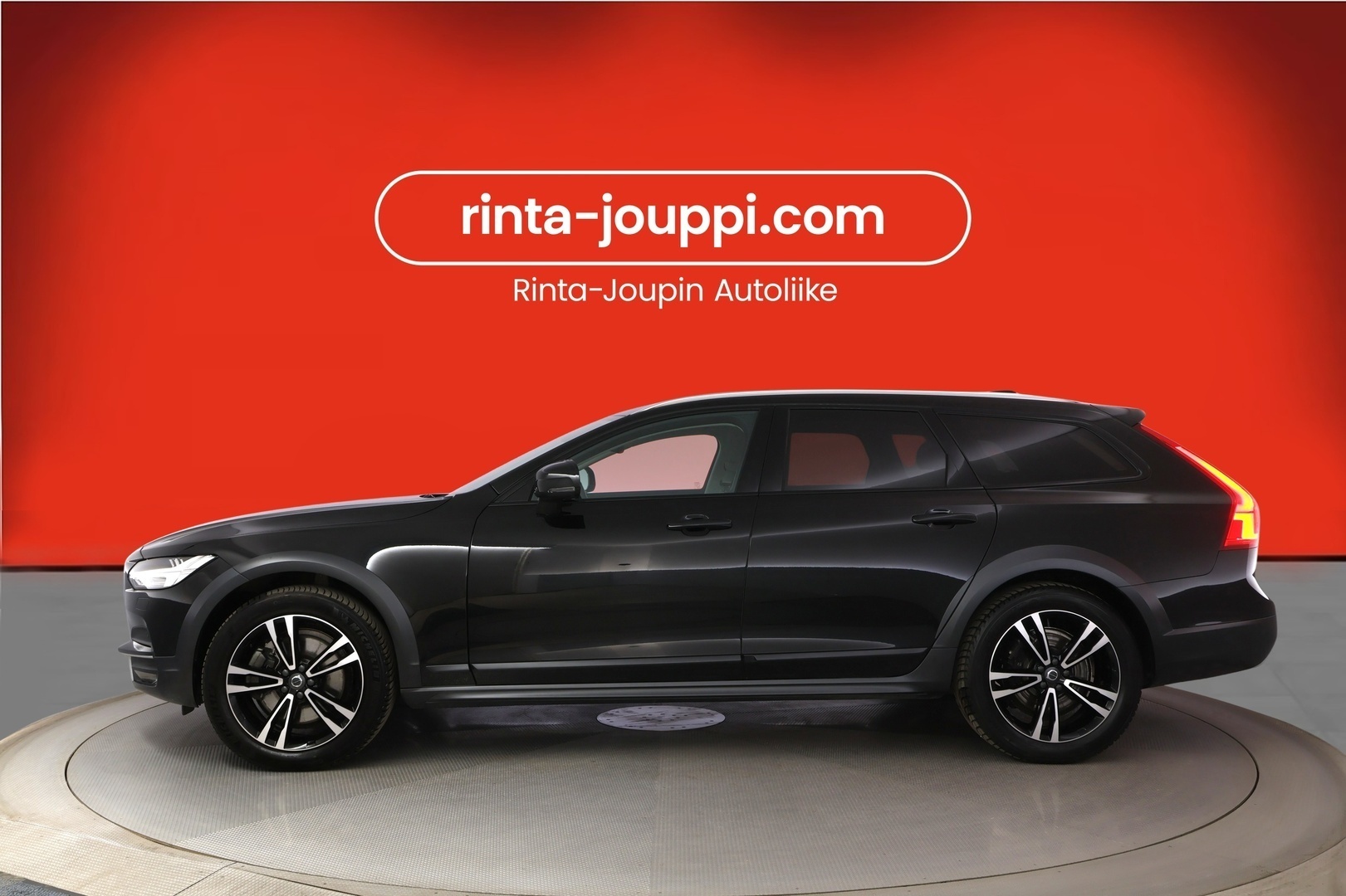 VOLVO V90 CROSS COUNTRY 2017