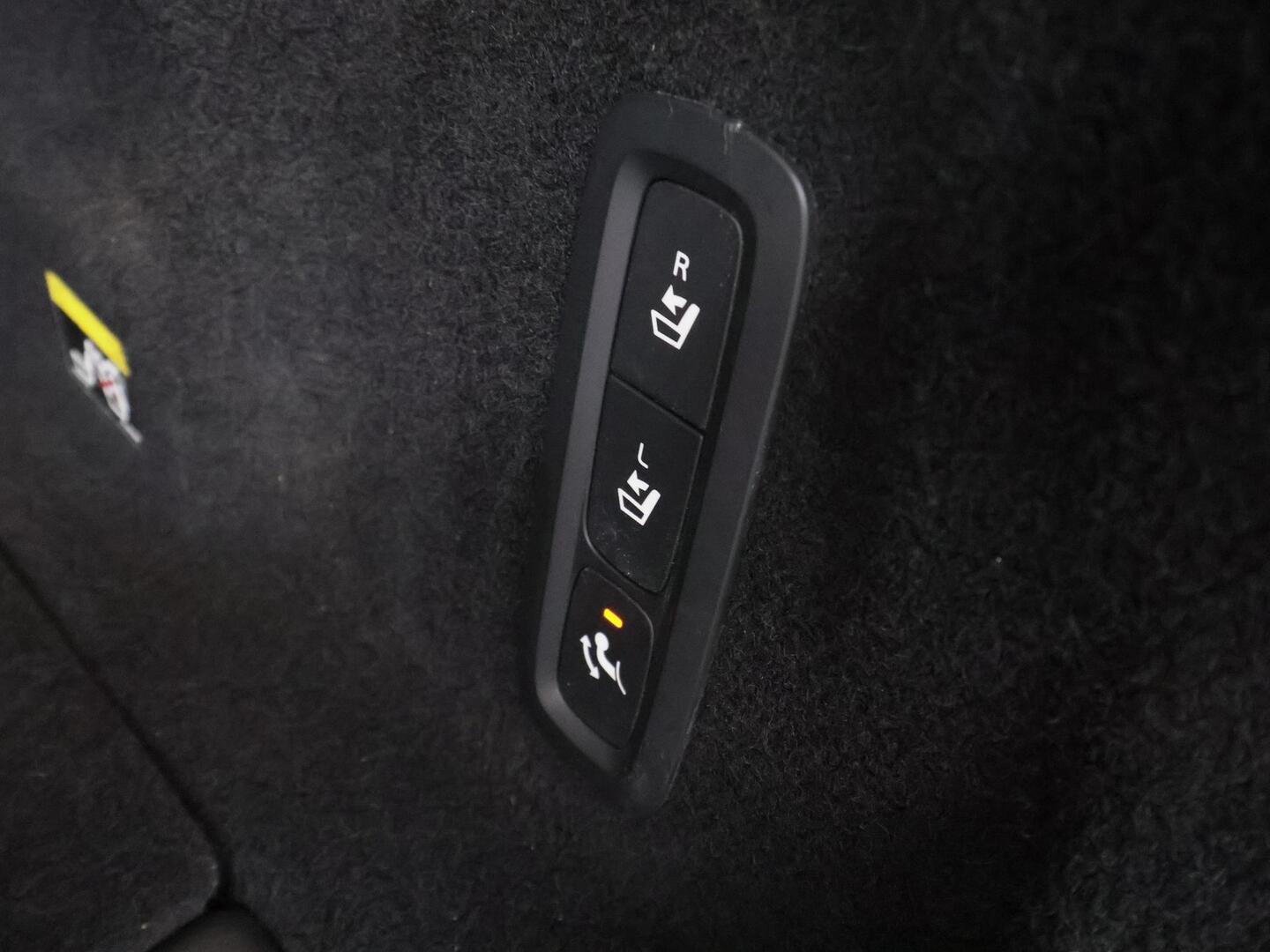 VOLVO XC60 2018
