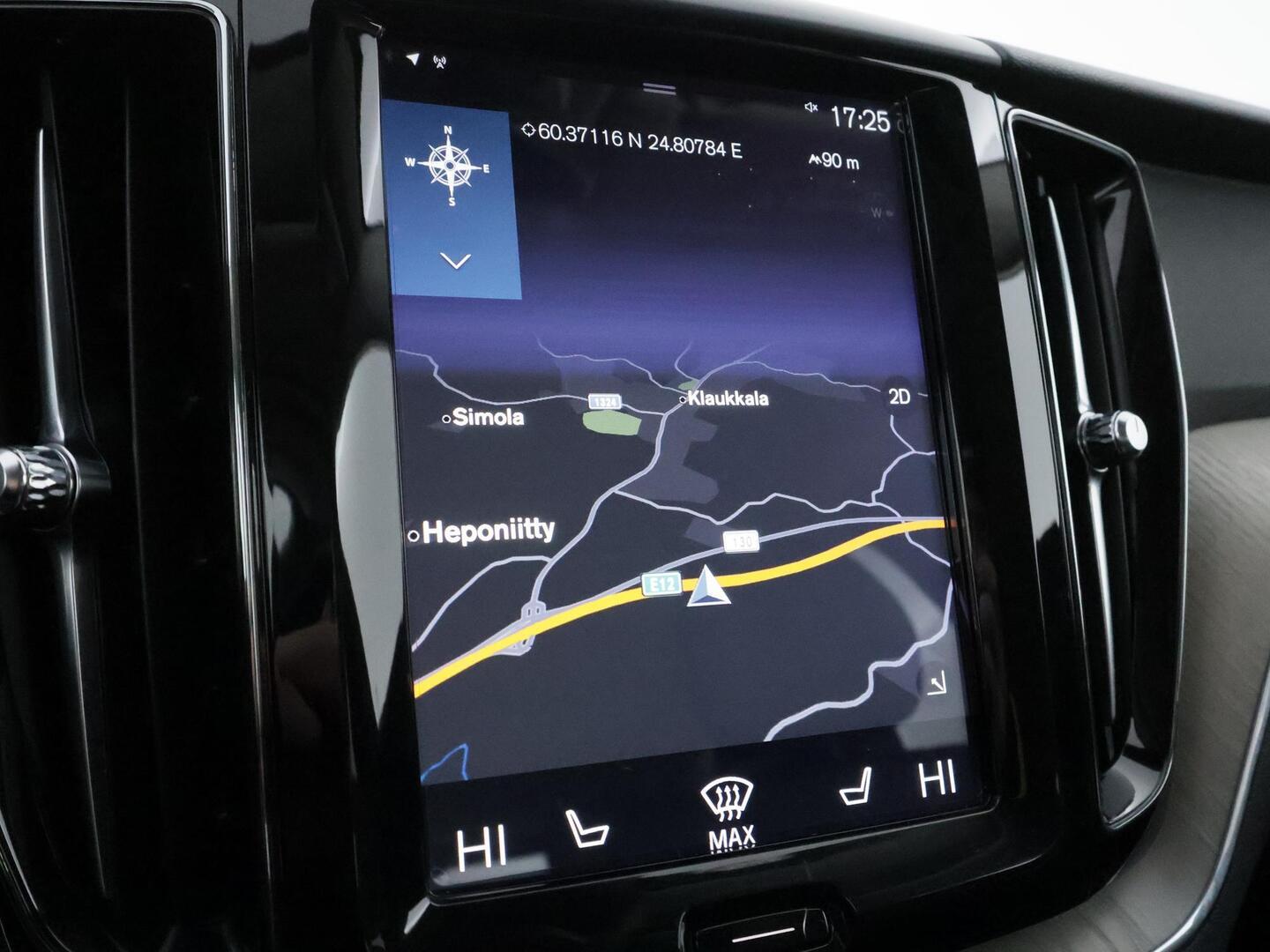 VOLVO XC60 2018