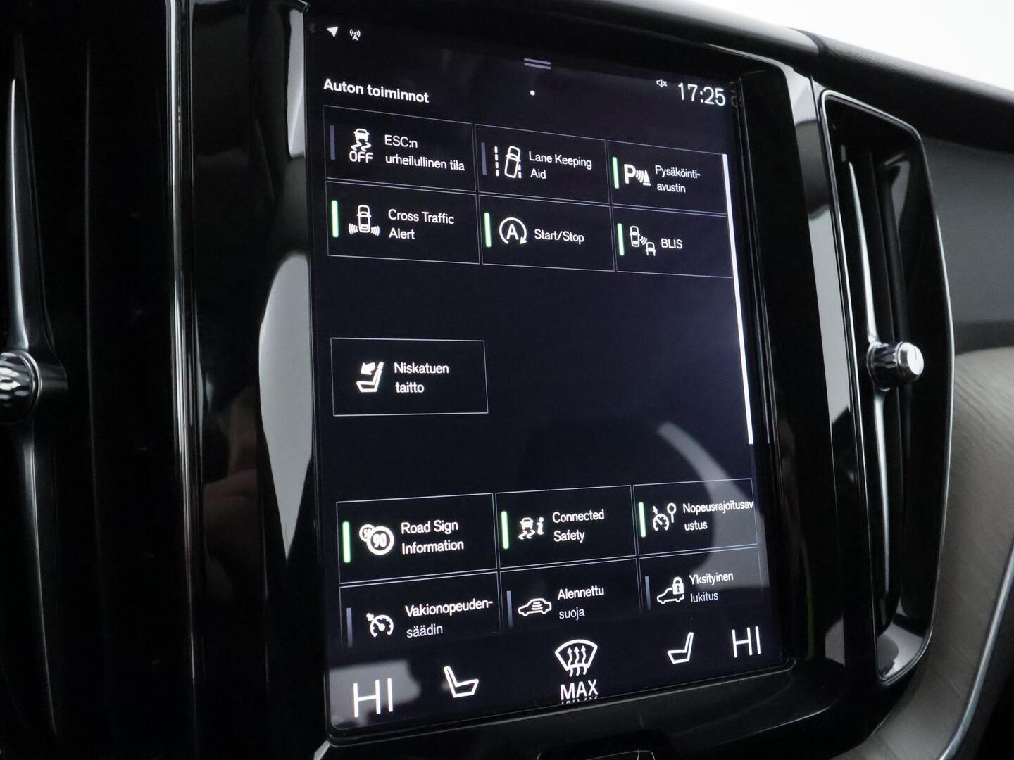 VOLVO XC60 2018