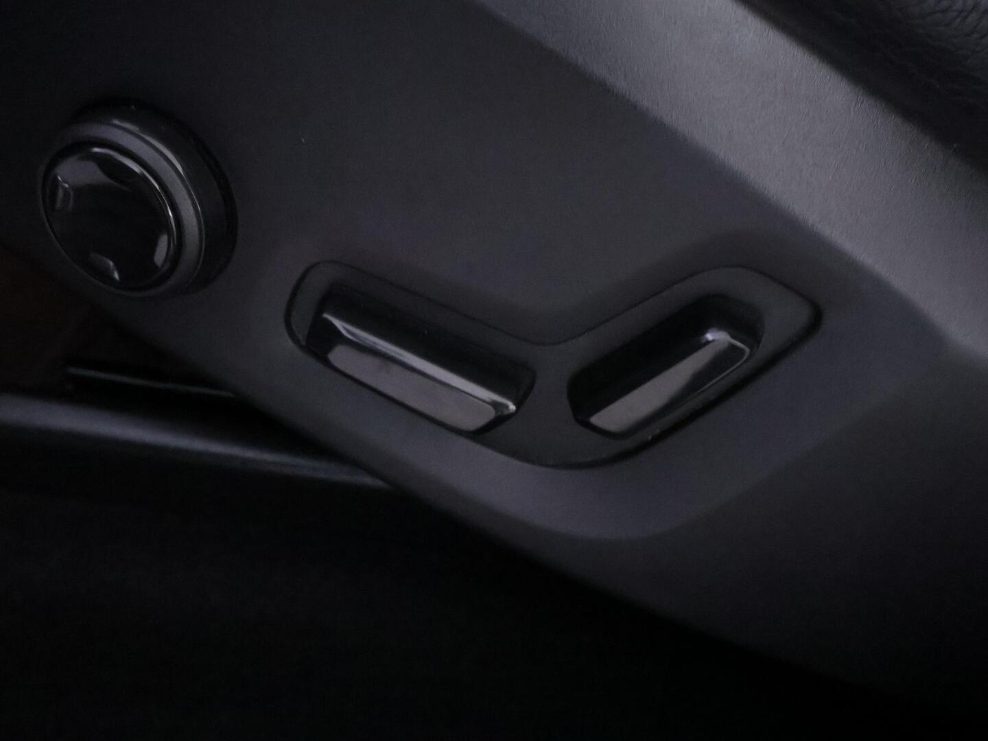 VOLVO XC60 2018