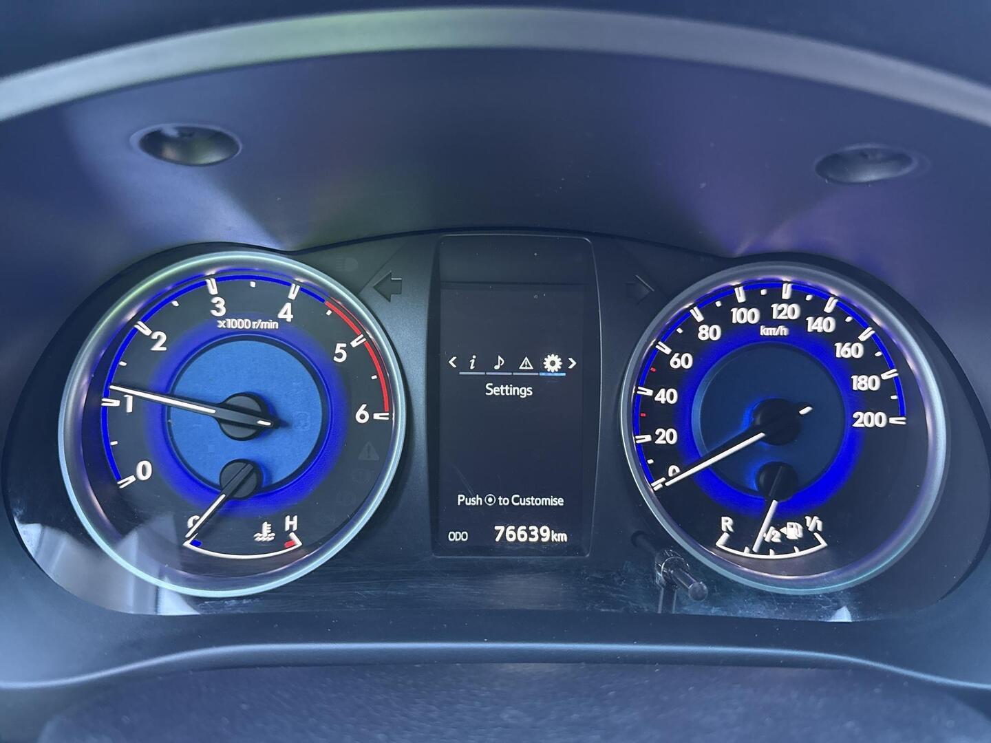 TOYOTA HILUX 2020