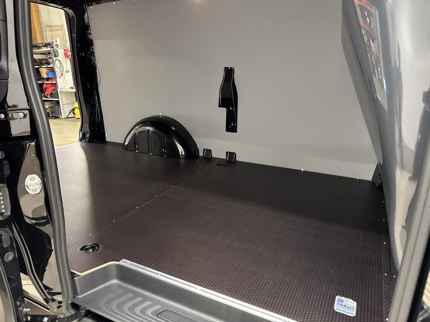 MERCEDES-BENZ VITO 2023