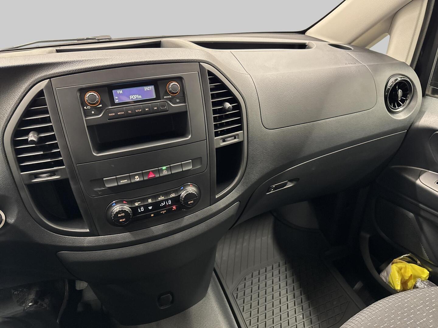 MERCEDES-BENZ VITO 2023