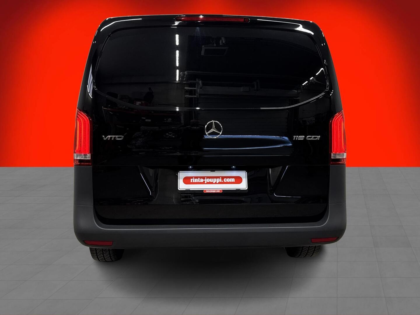 MERCEDES-BENZ VITO 2023