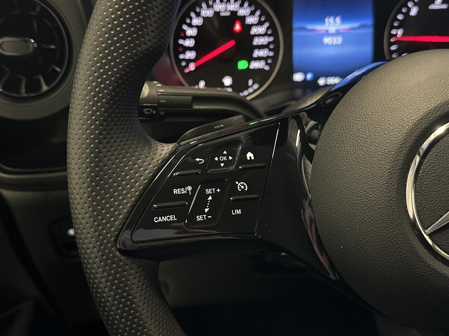 MERCEDES-BENZ VITO 2025