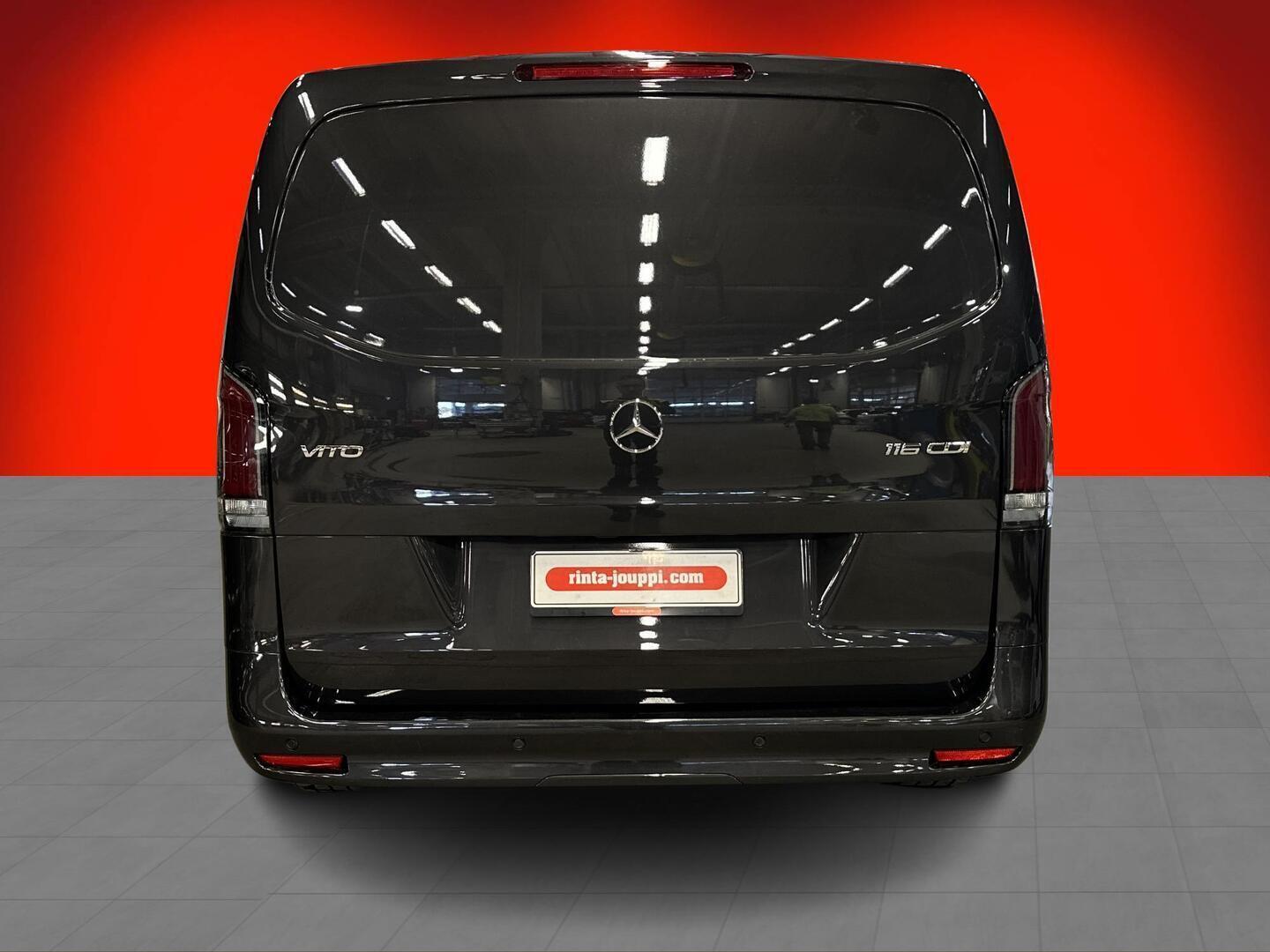 MERCEDES-BENZ VITO 2025