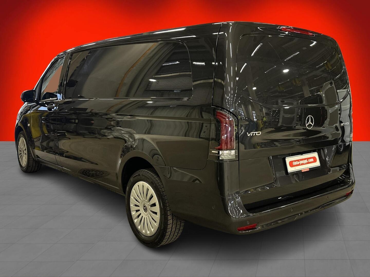 MERCEDES-BENZ VITO 2025