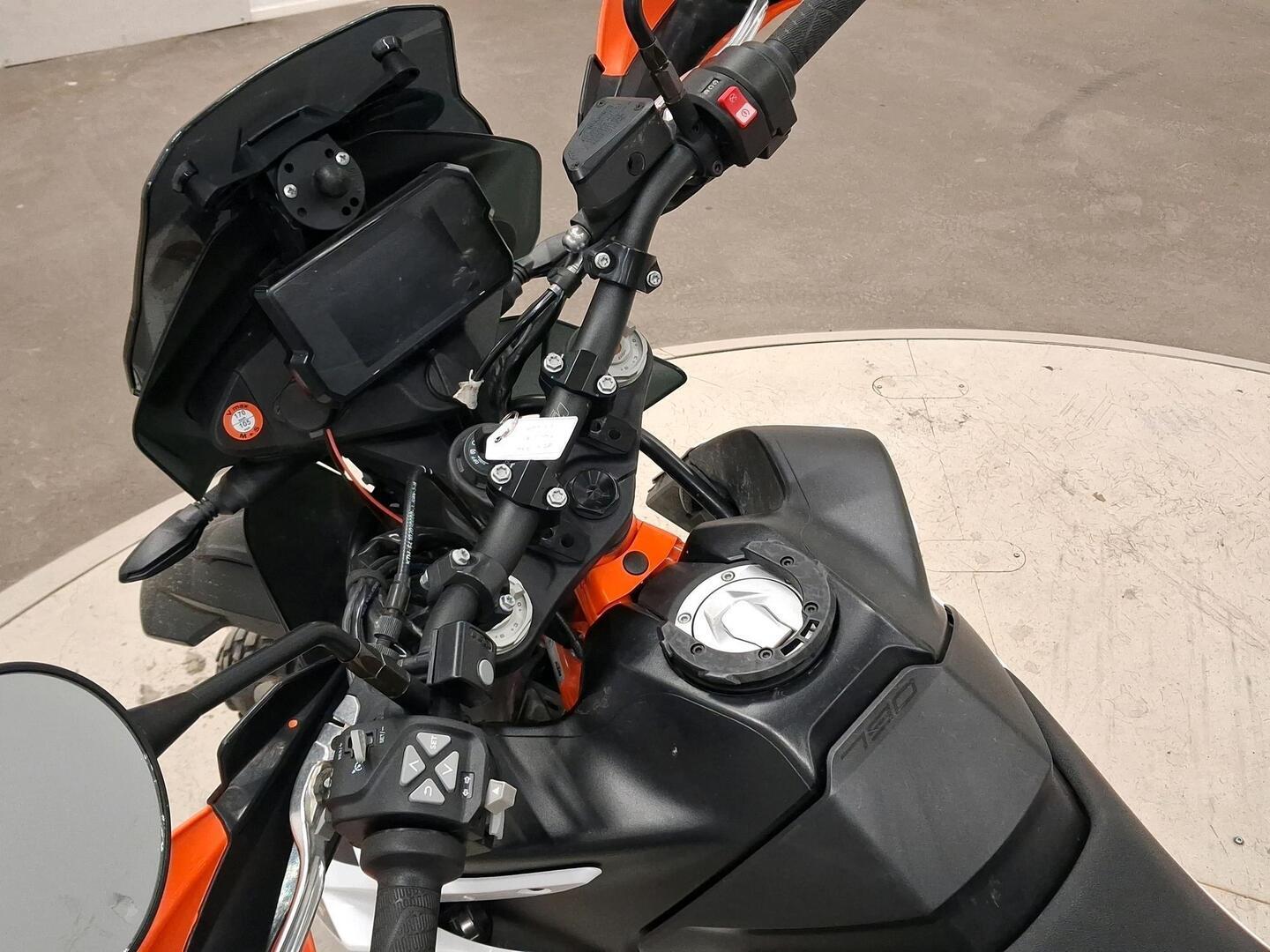 KTM 790 2019