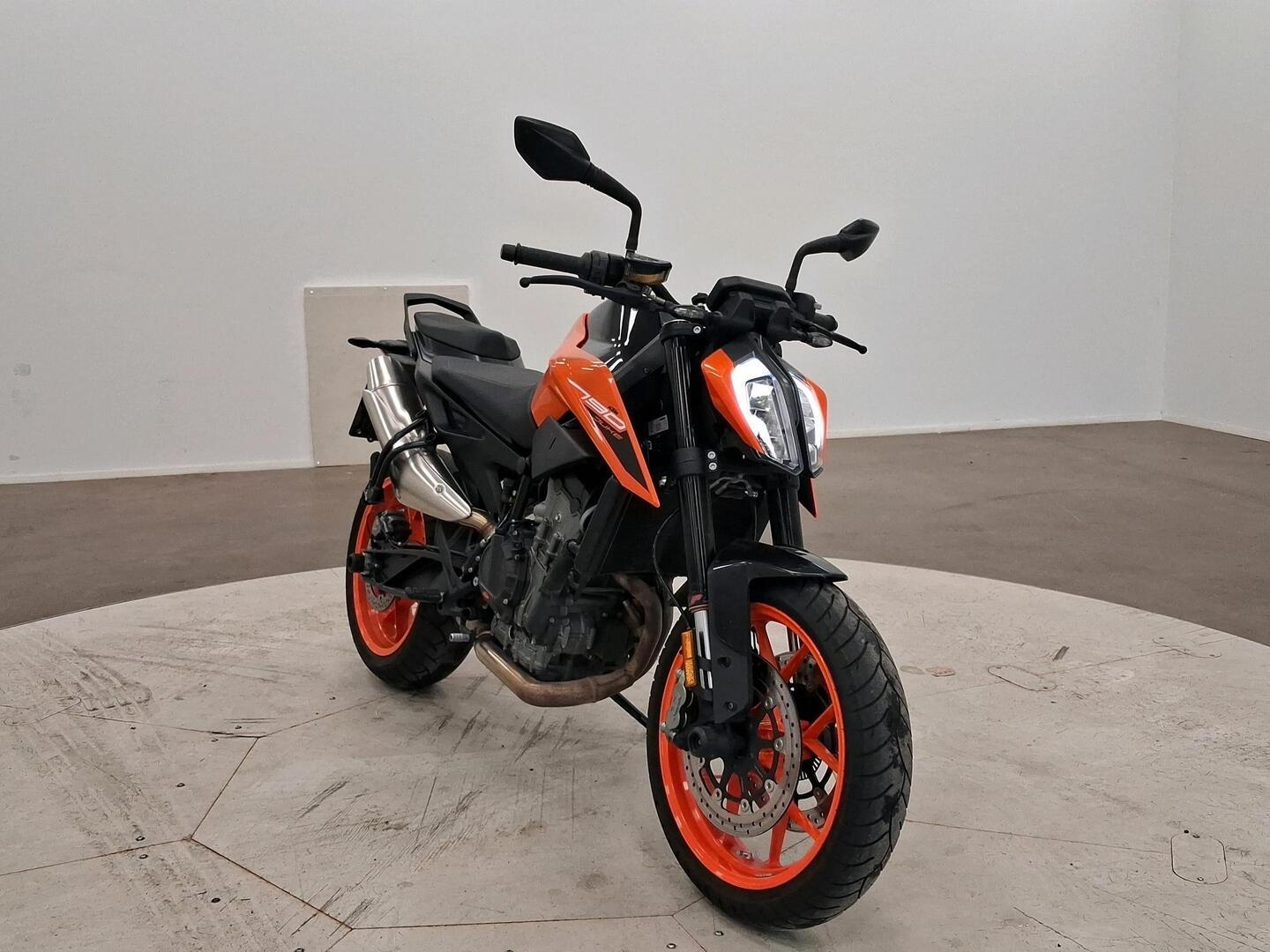 KTM 790 2021