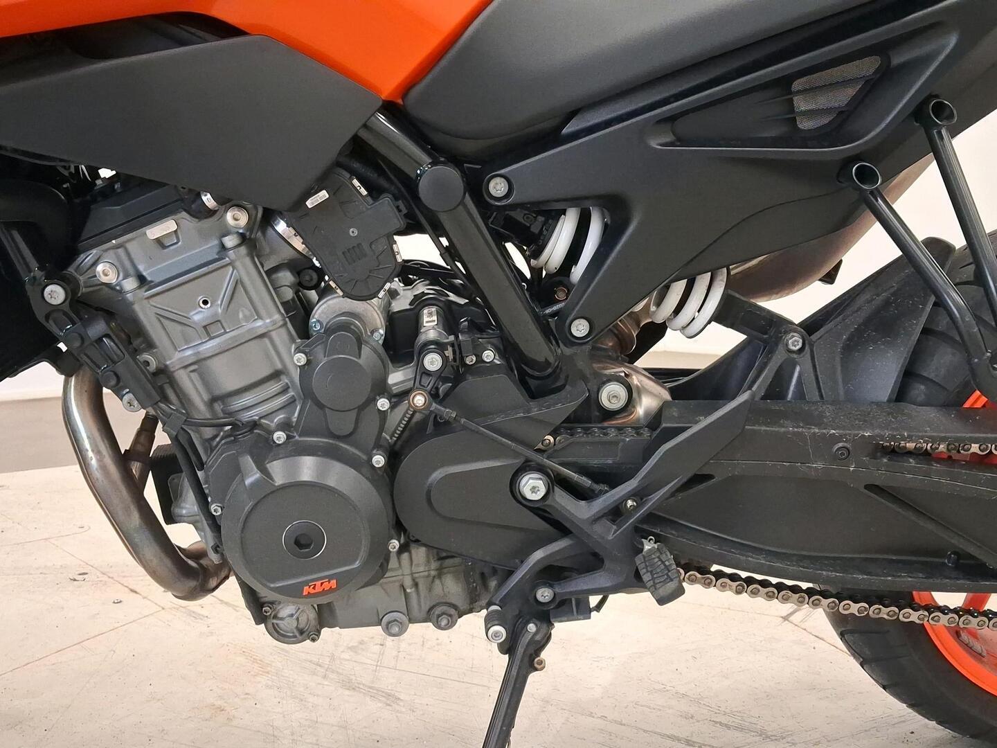 KTM 790 2021