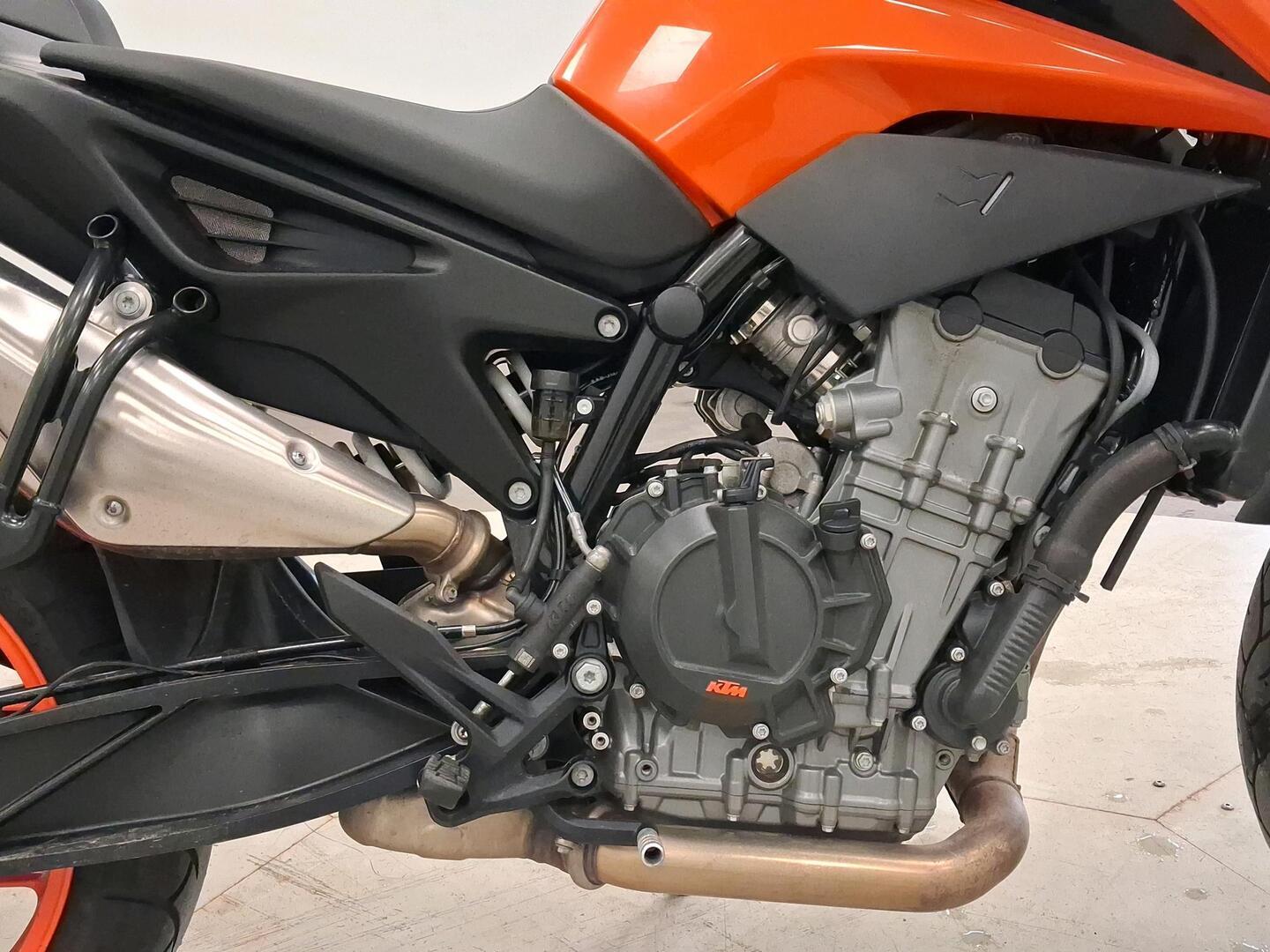 KTM 790 2021