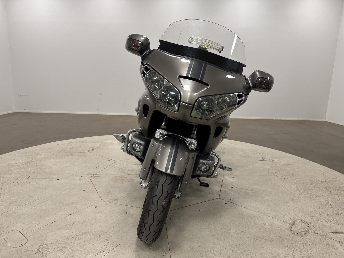 HONDA GL 2005