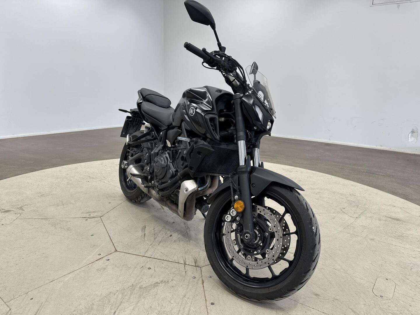 YAMAHA MT-07 2021