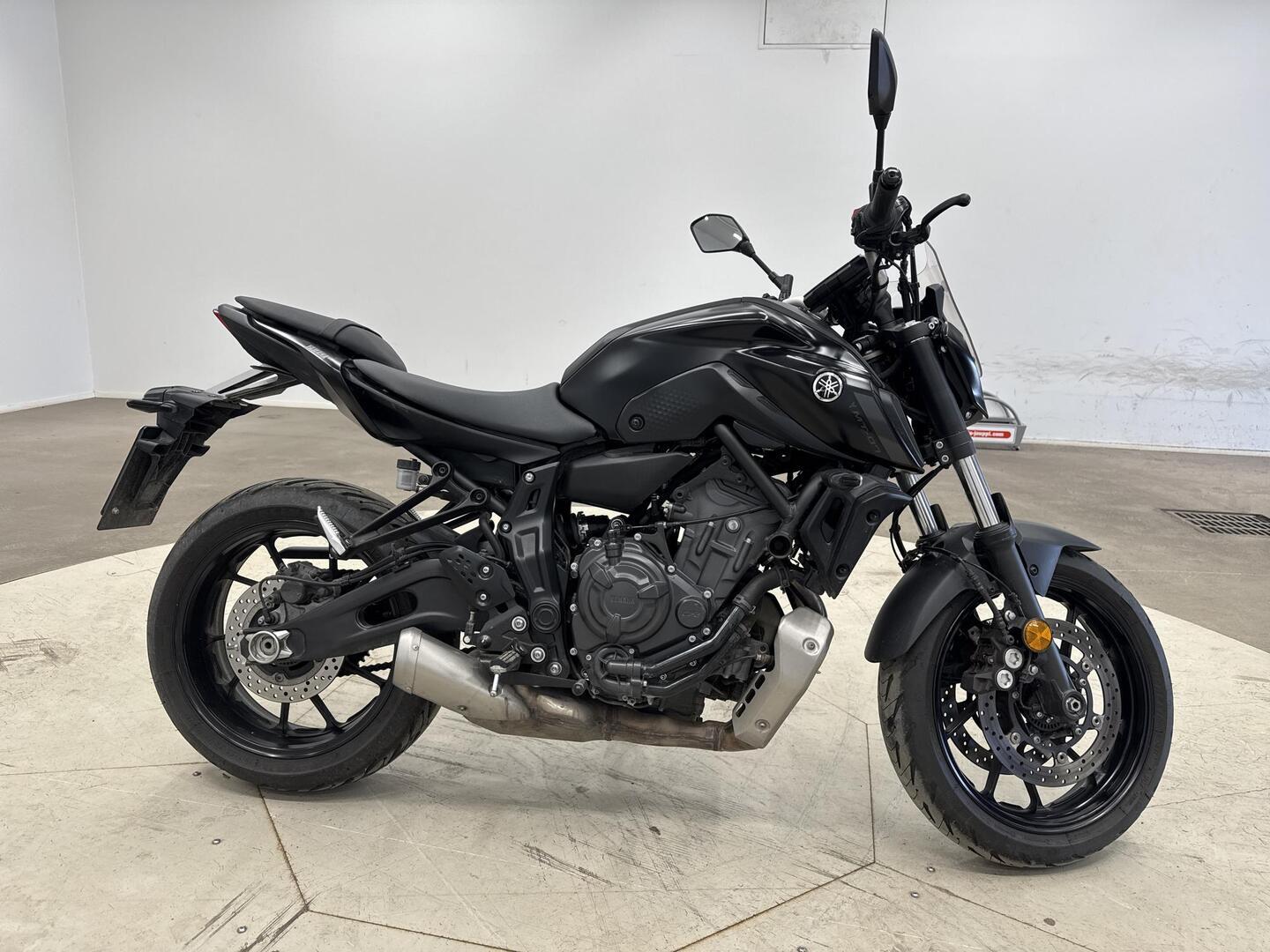 YAMAHA MT-07 2021