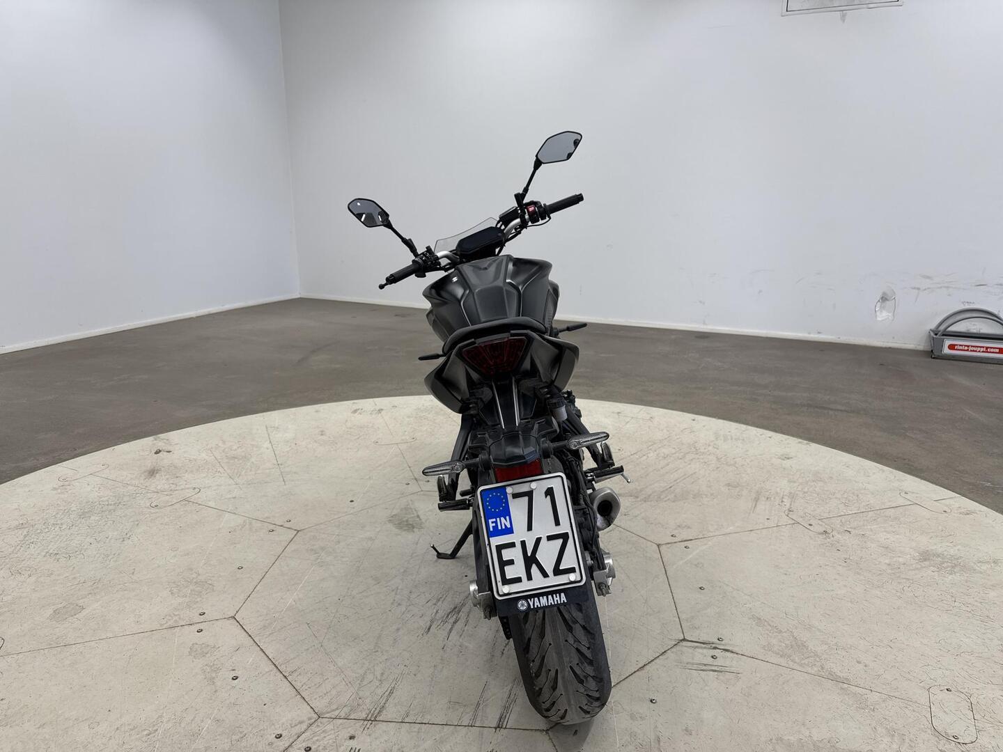 YAMAHA MT-07 2021