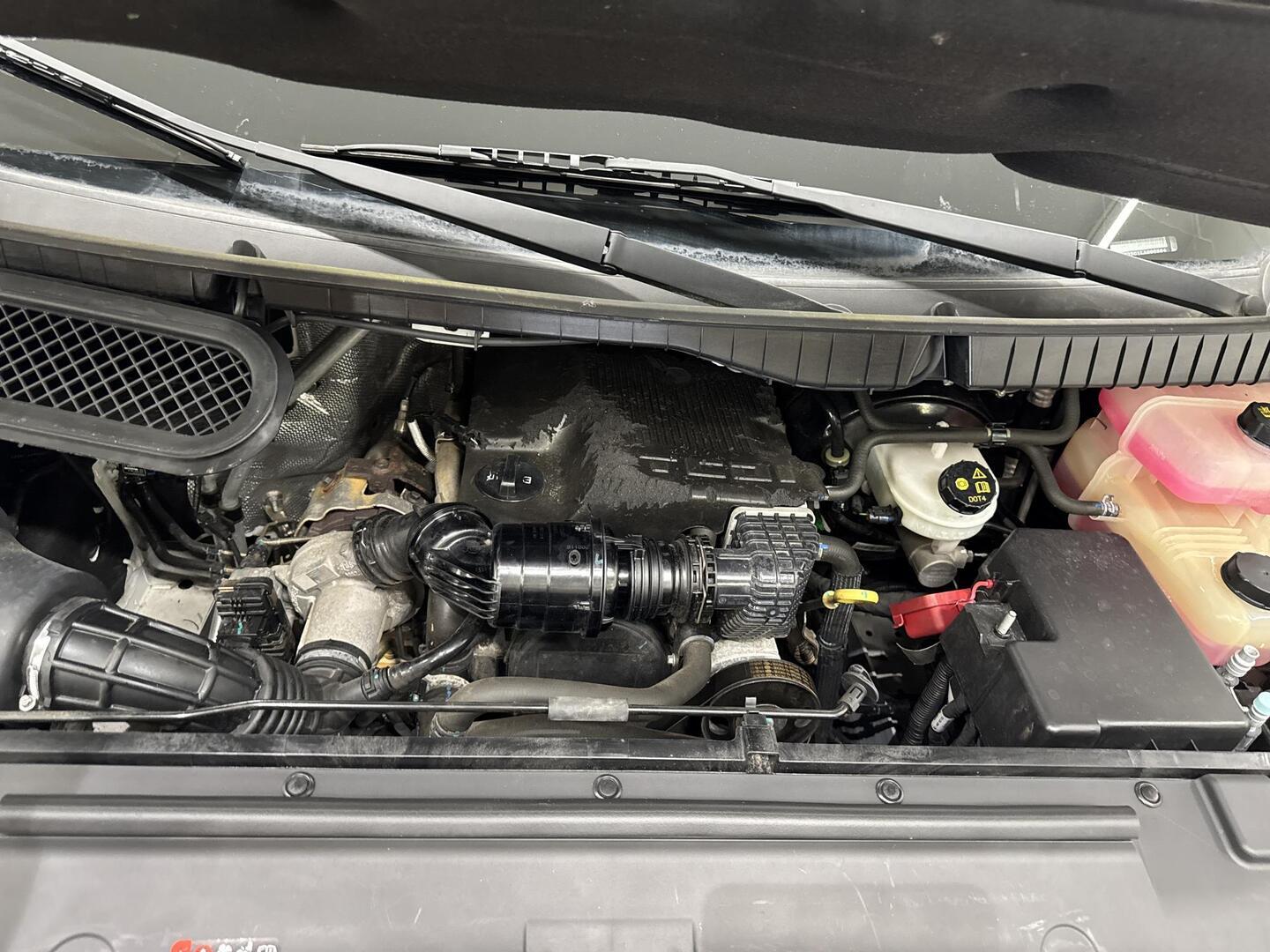 MAXUS DELIVER 9 2022