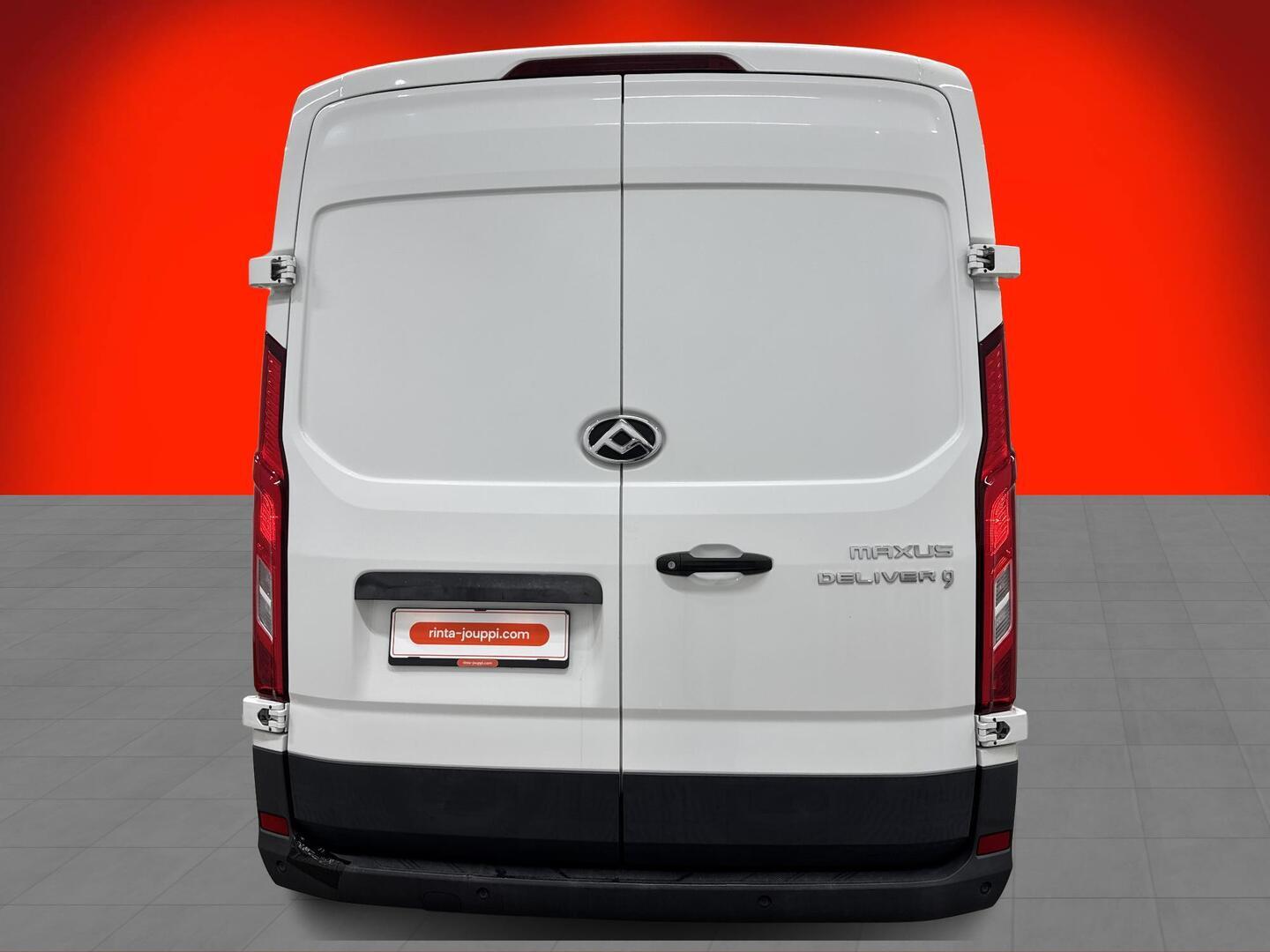 MAXUS DELIVER 9 2022