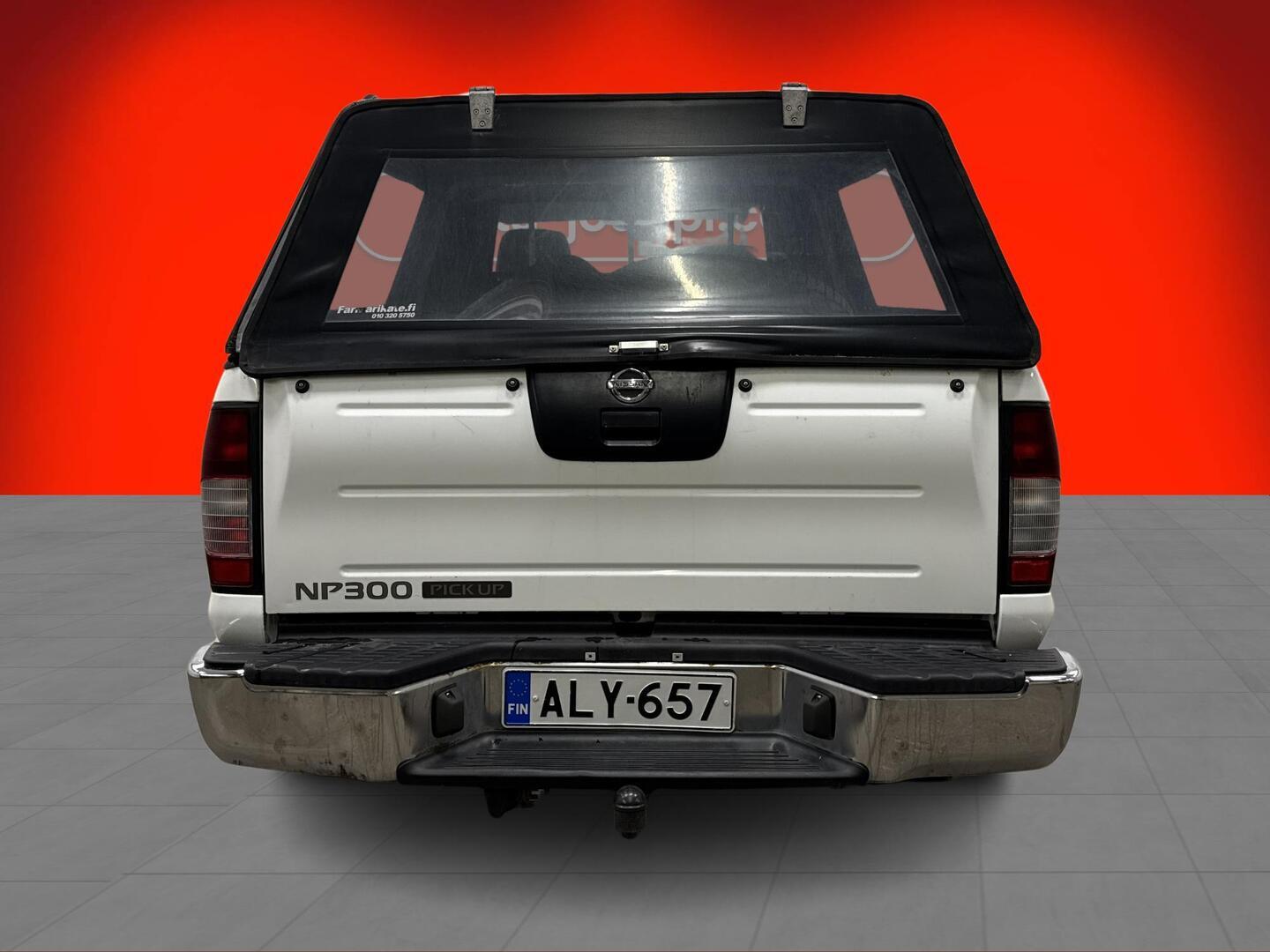 NISSAN NP300 2008