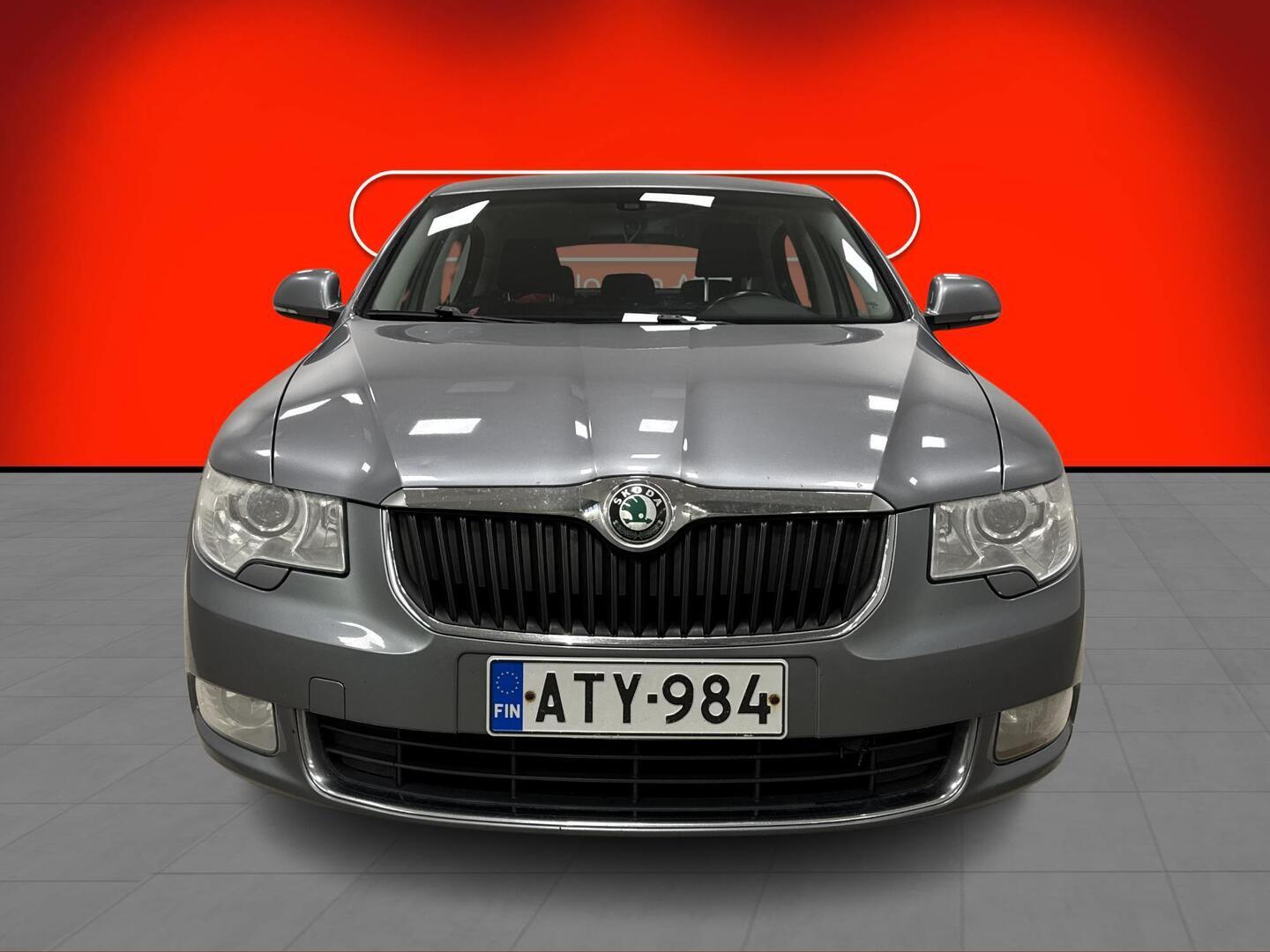 SKODA Superb 2009