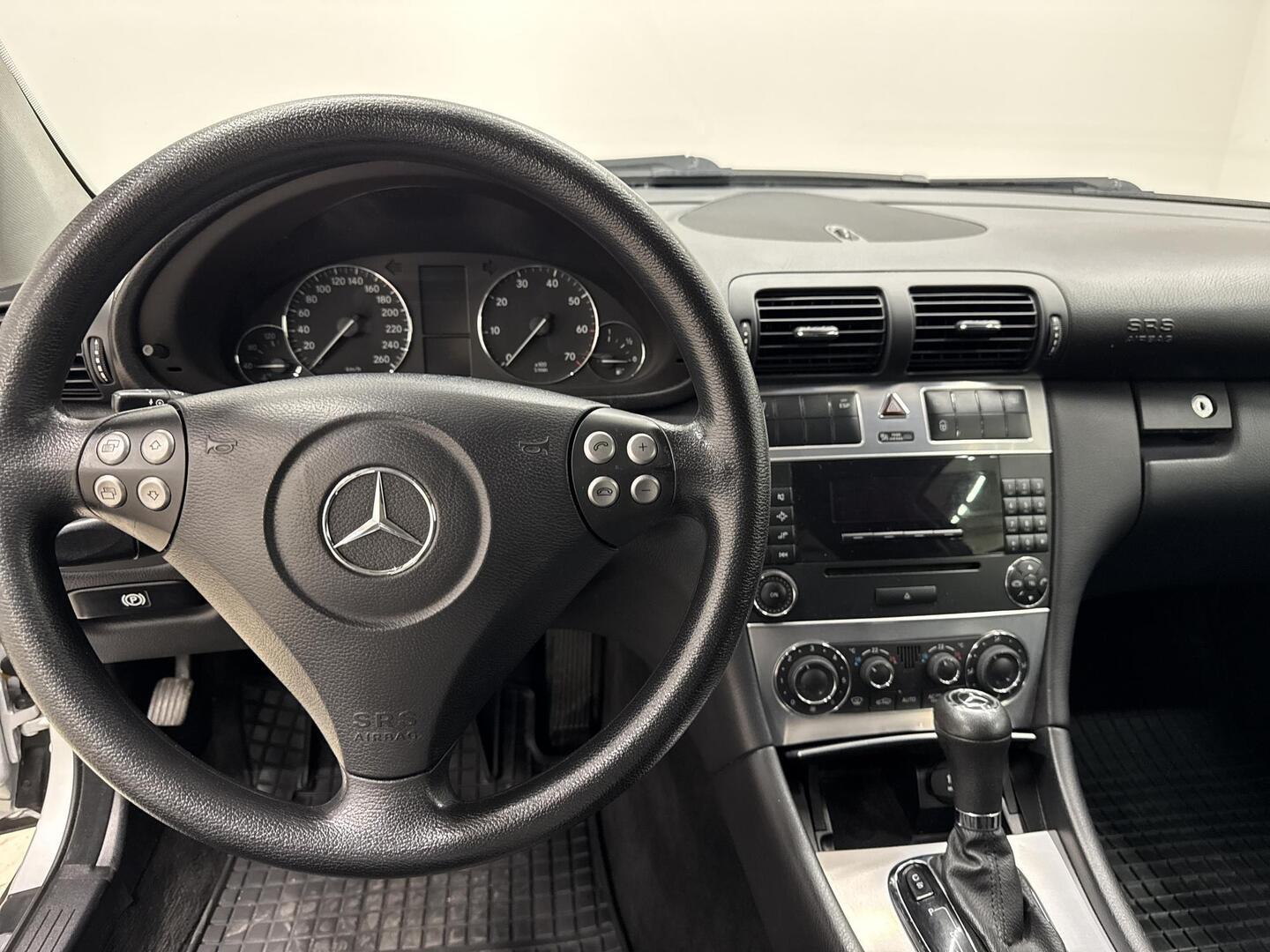 MERCEDES-BENZ C 2006