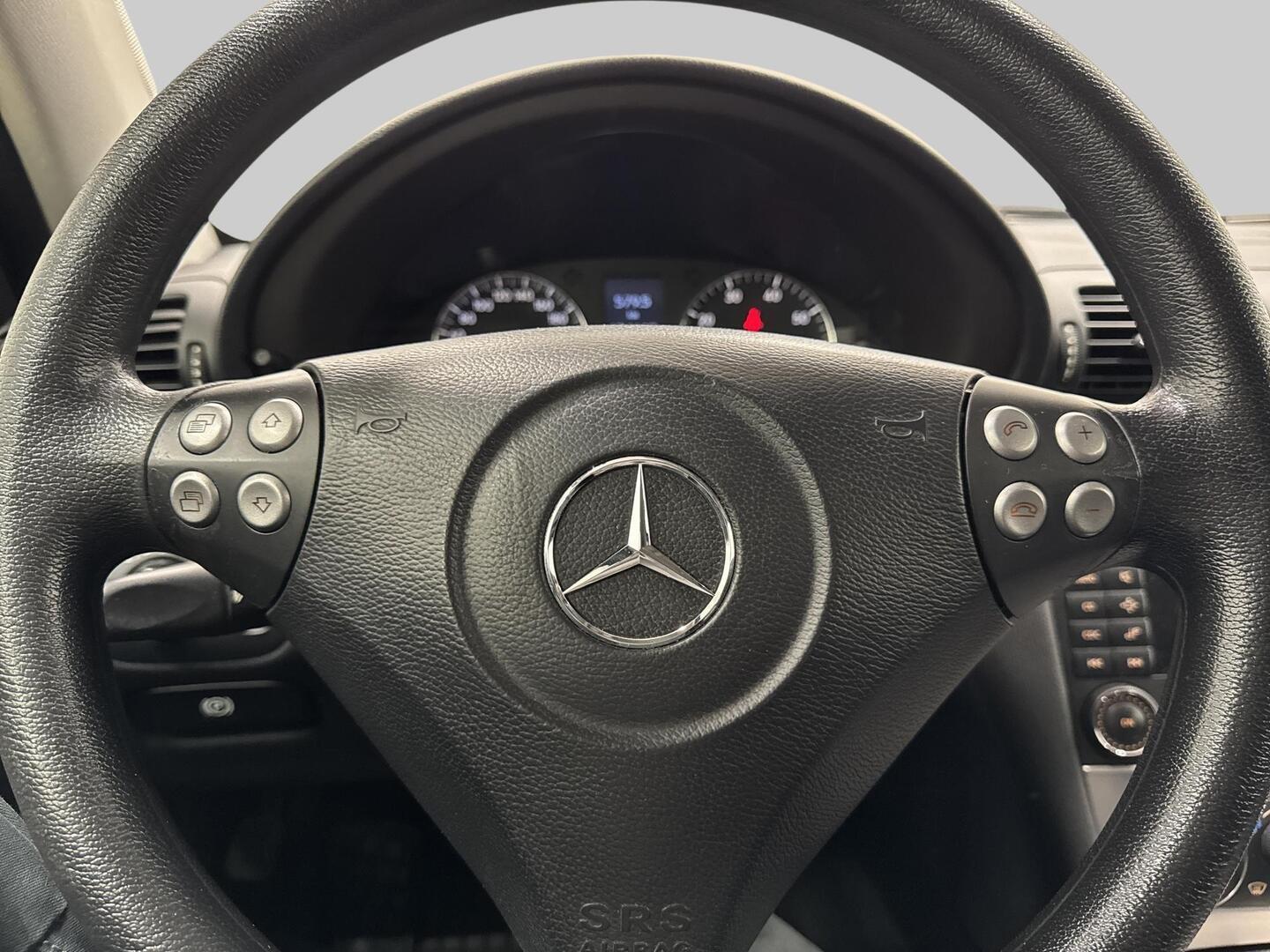 MERCEDES-BENZ C 2006