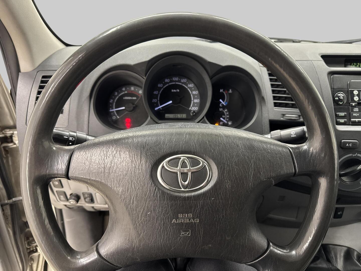 TOYOTA Hilux 2008