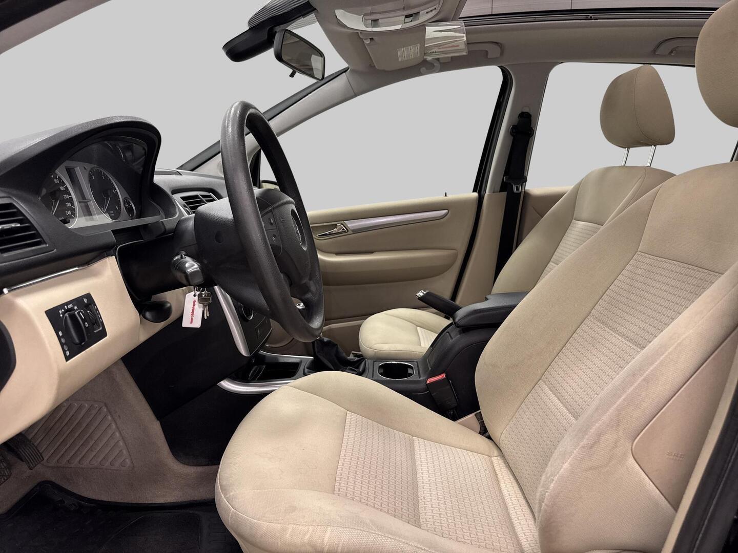 MERCEDES-BENZ B 2008