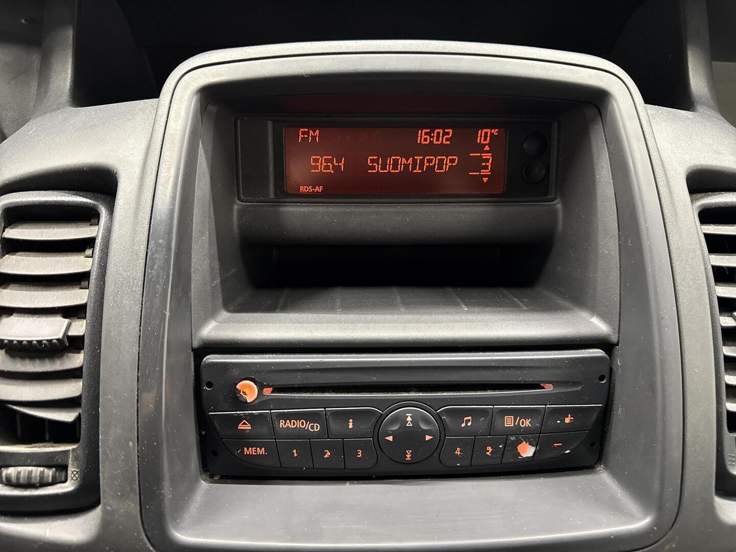 NISSAN Primastar 2011