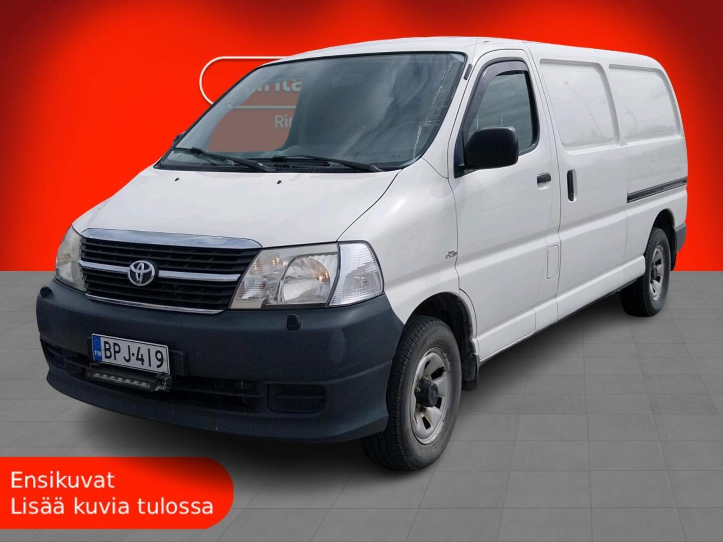 TOYOTA HIACE 2011
