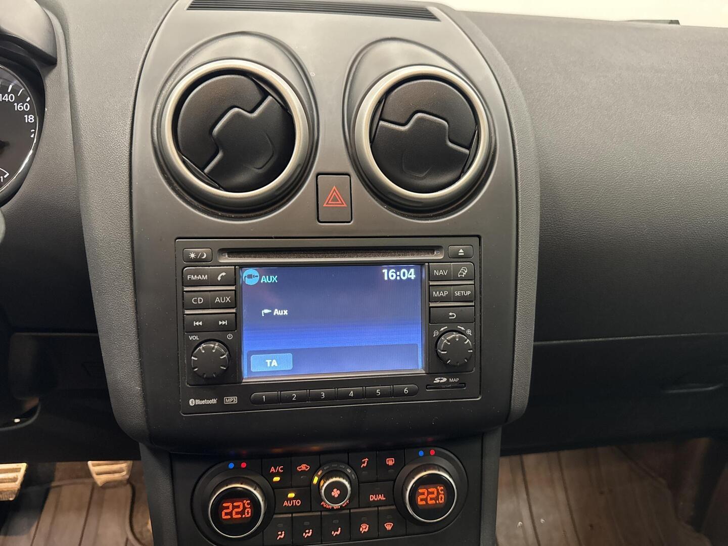 NISSAN Qashqai 2012