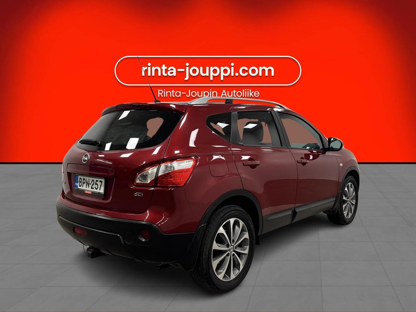 NISSAN Qashqai 2012